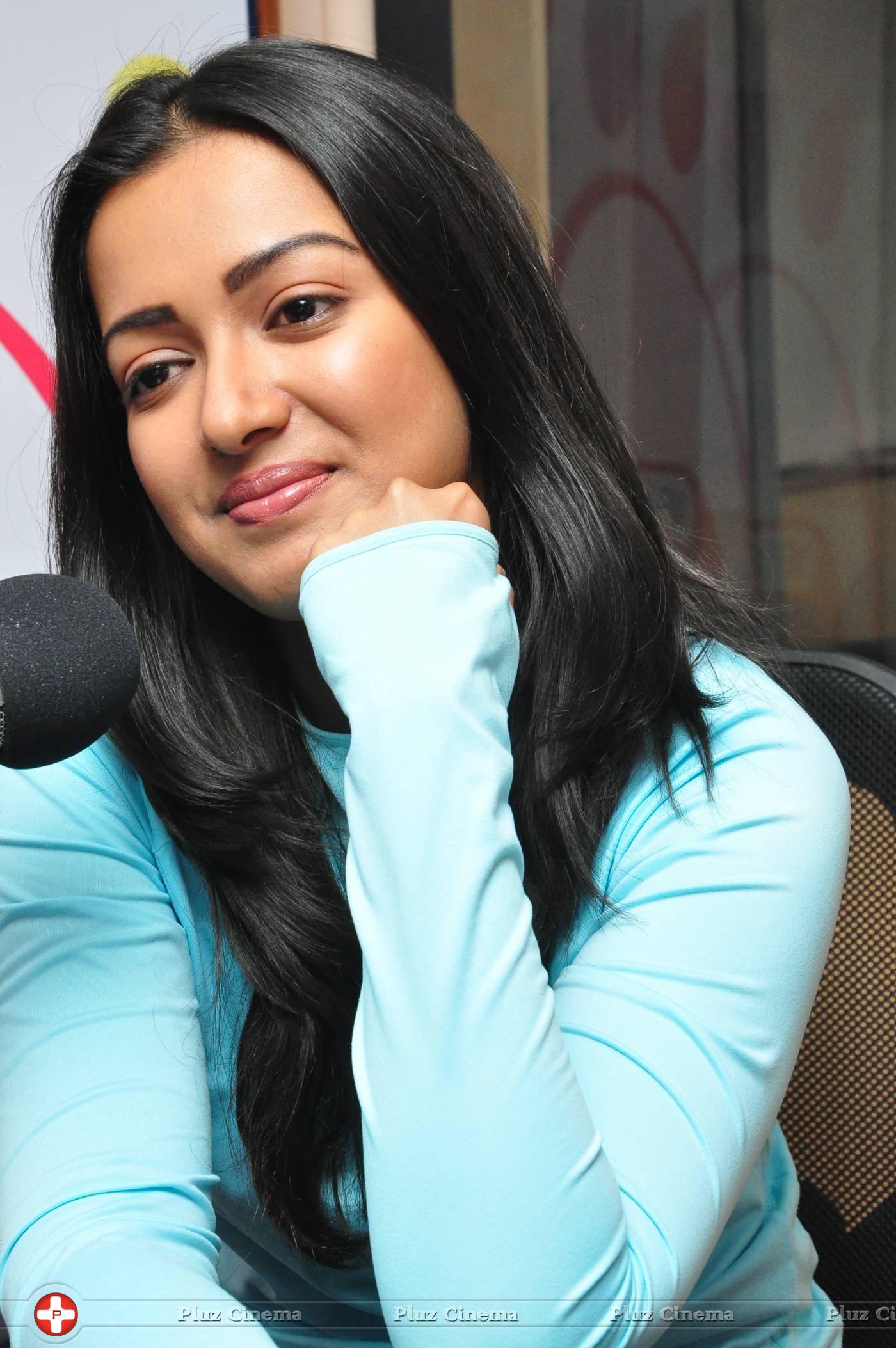 Catherine Tresa at Radio City Stills | Picture 1294850