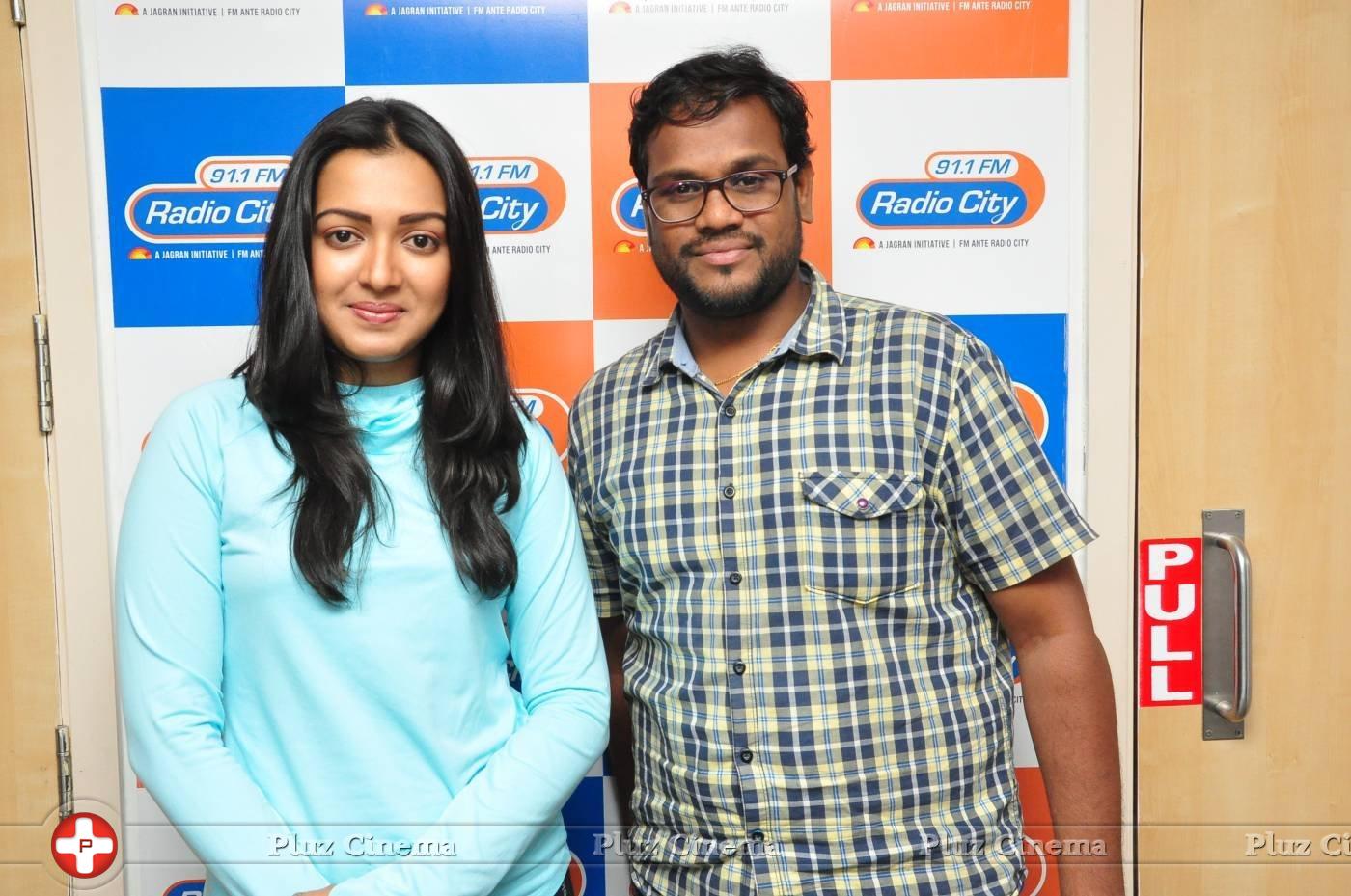 Catherine Tresa at Radio City Stills | Picture 1294883