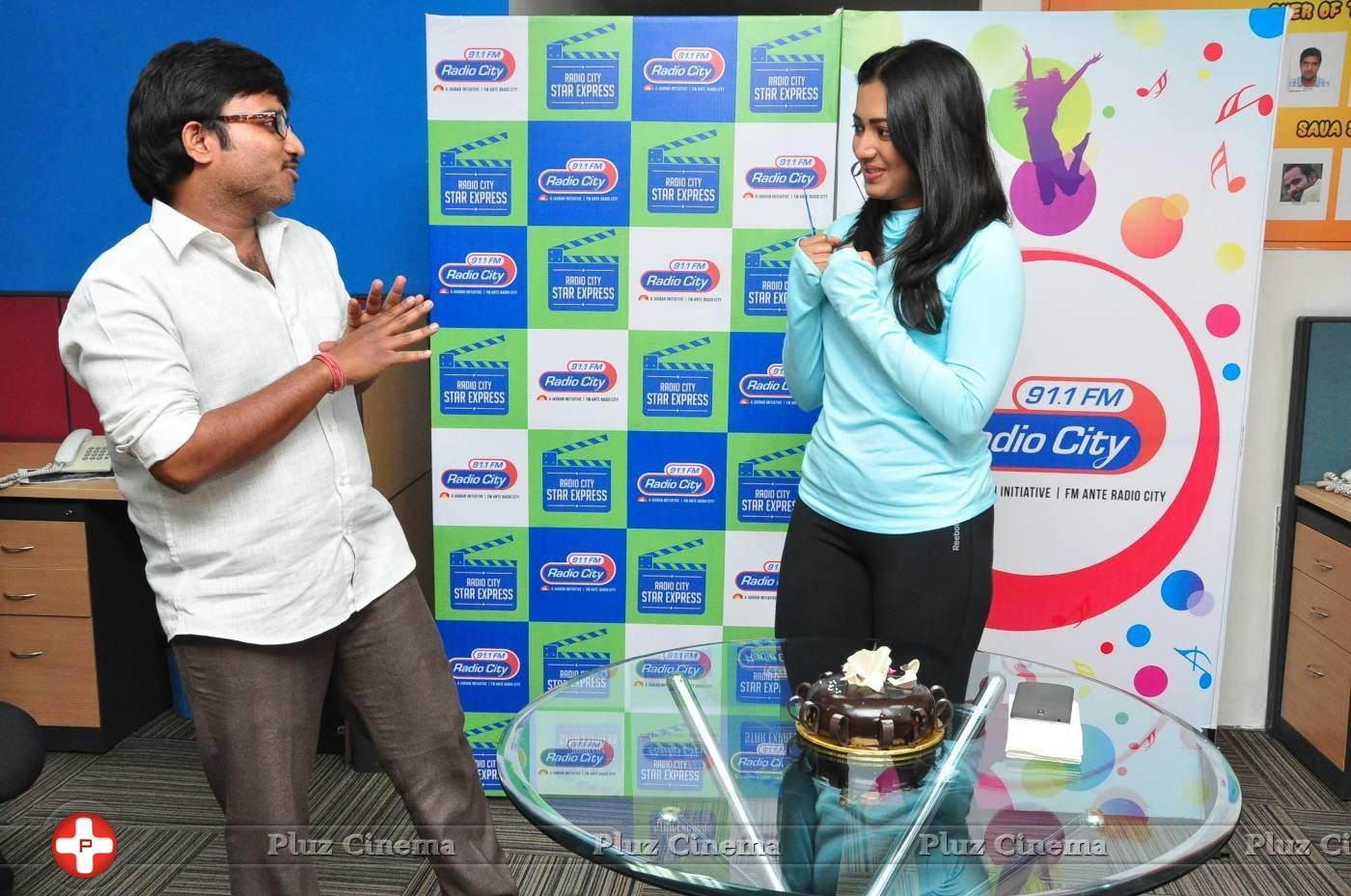 Catherine Tresa at Radio City Stills | Picture 1294885