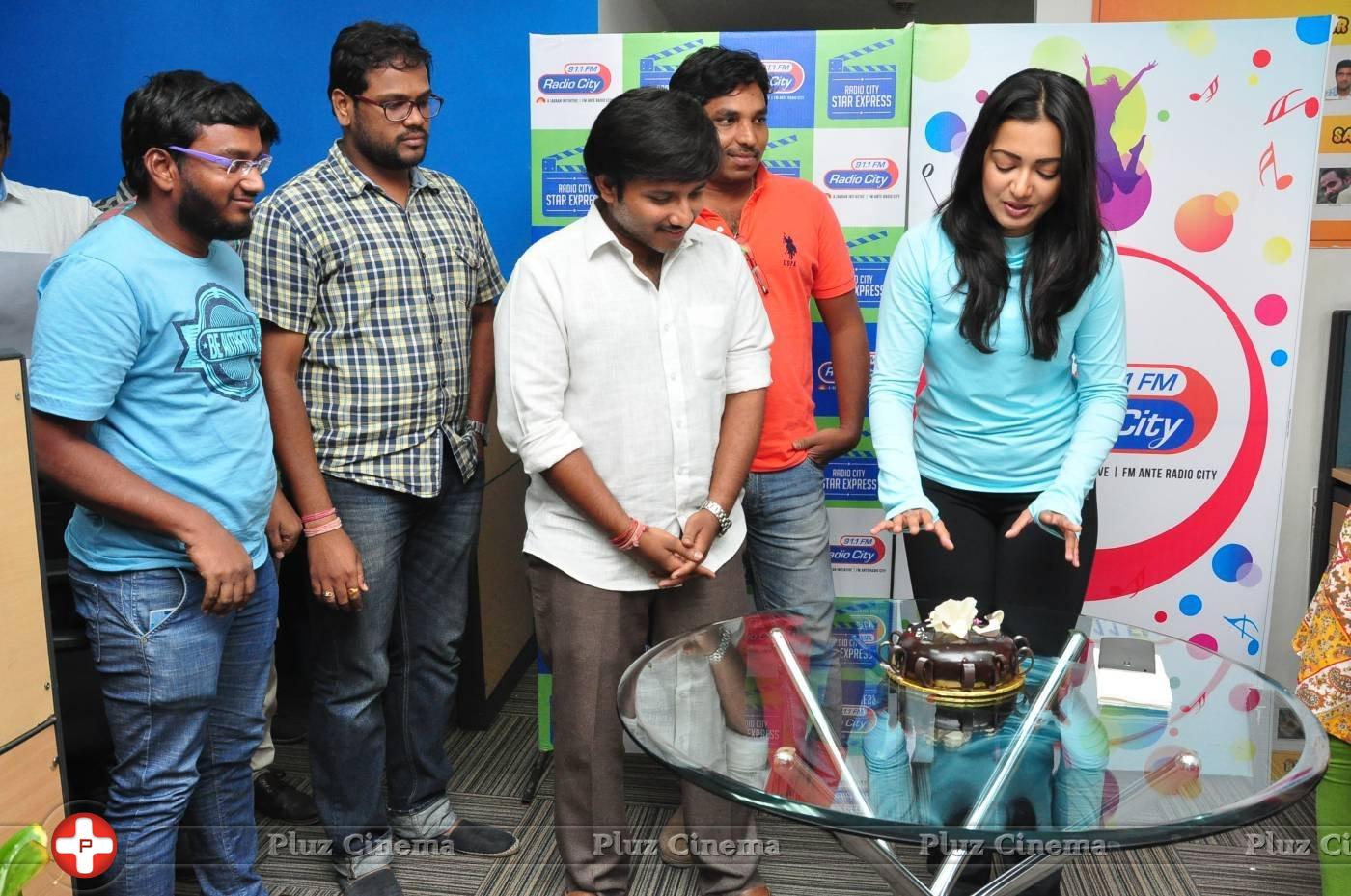 Catherine Tresa at Radio City Stills | Picture 1294894