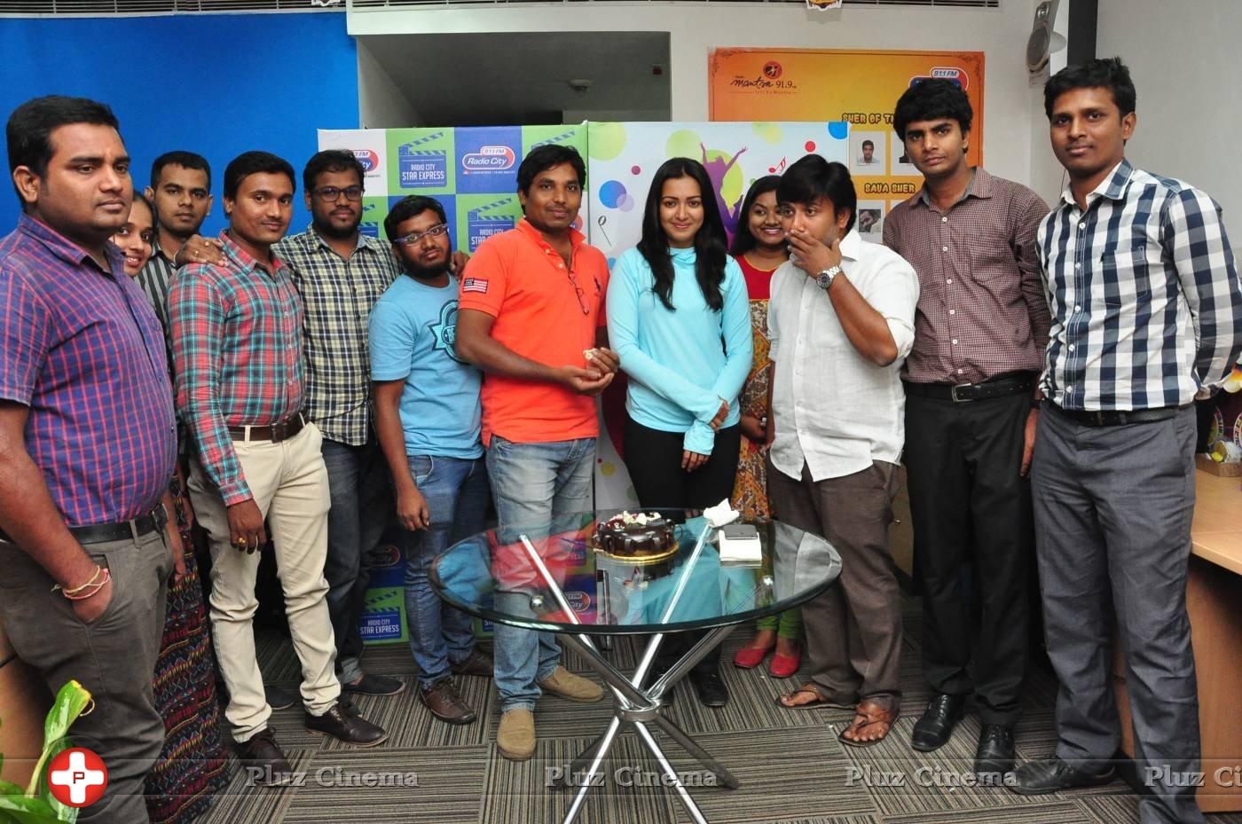 Catherine Tresa at Radio City Stills | Picture 1294915