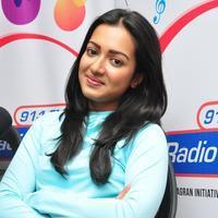 Catherine Tresa at Radio City Stills | Picture 1294763