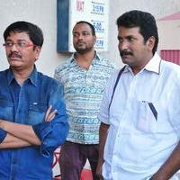 Eedo Rakam Aado Rakam Movie Team at Bramaramba Theater Stills | Picture 1296683