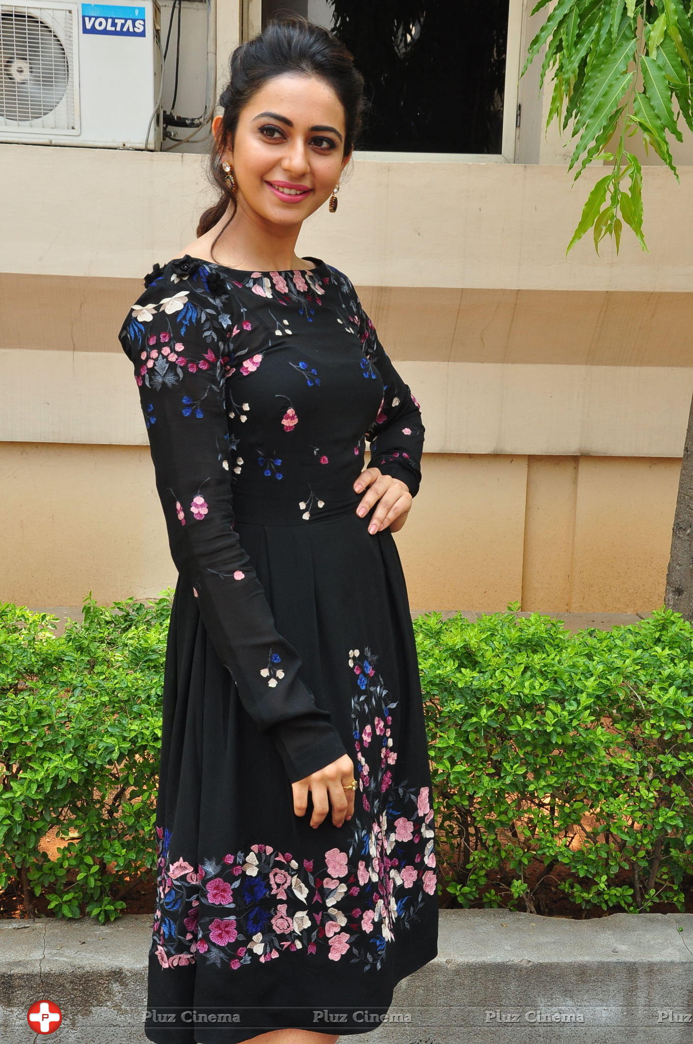 Rakul Preet Singh at Sarrainodu Press Meet Stills | Picture 1297201