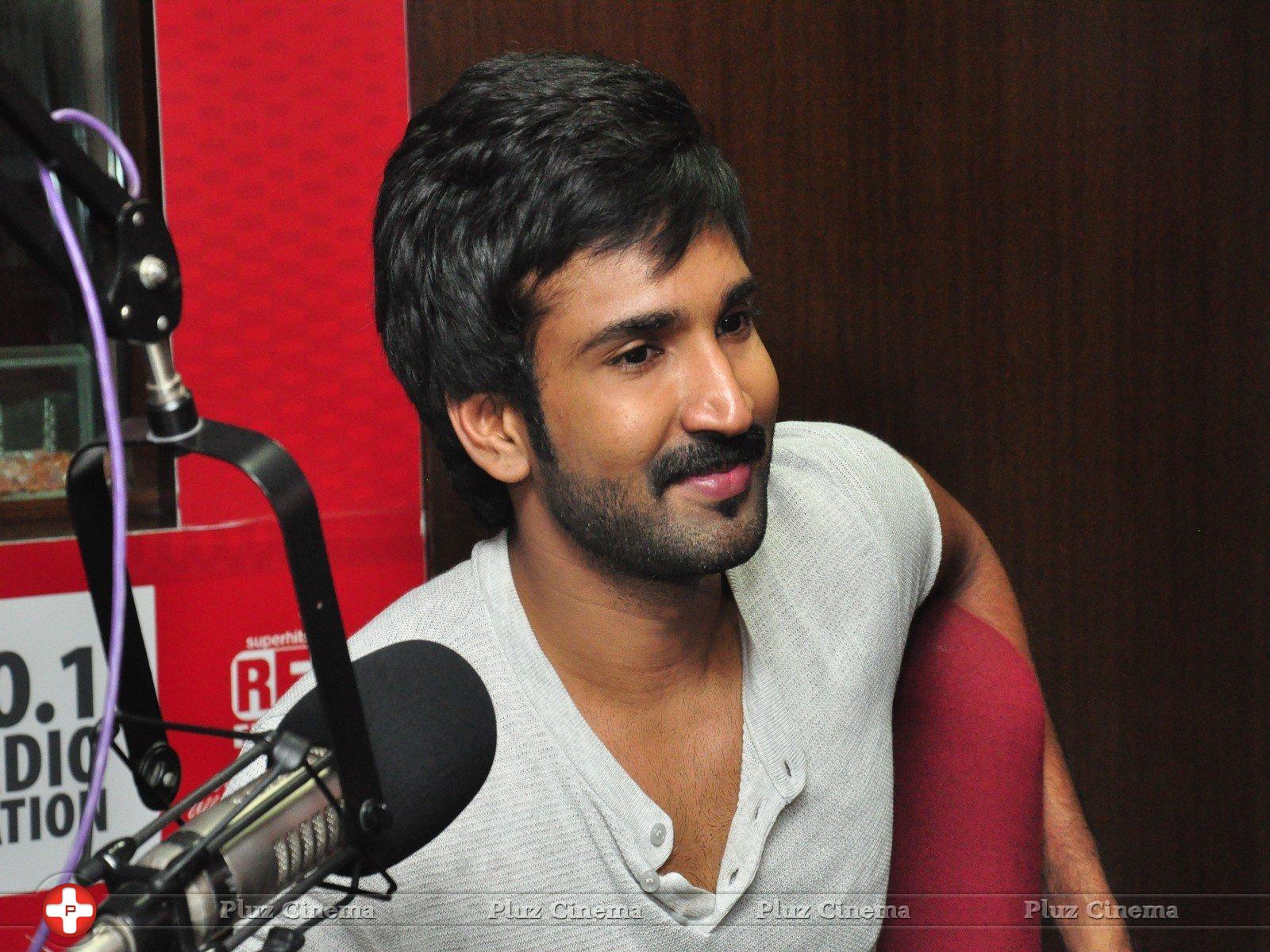 Aadhi Pinisetty - Aadhi at Red FM Photos | Picture 1298063