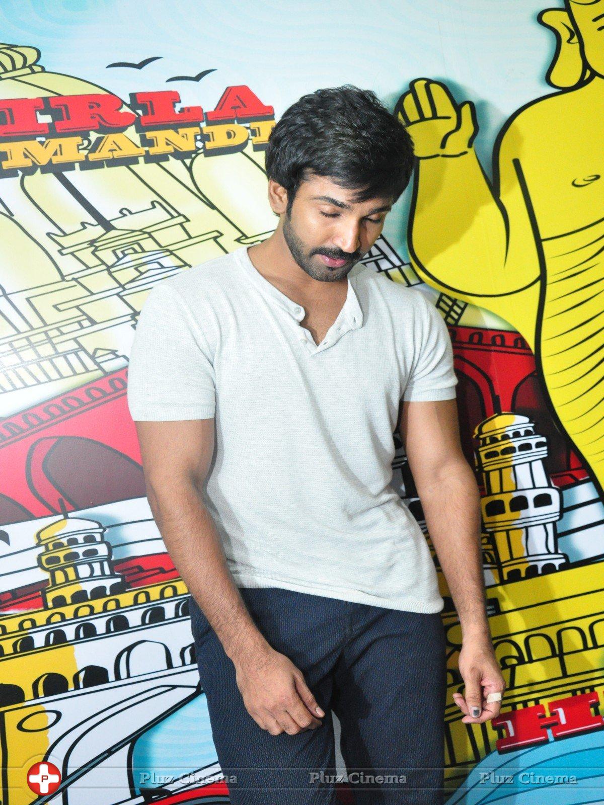 Aadhi Pinisetty - Aadhi at Red FM Photos | Picture 1298122