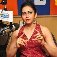 Rakul Preet Singh and Aadhi at Radio City Photos | Picture 1297600