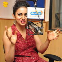 Rakul Preet Singh and Aadhi at Radio City Photos | Picture 1297618