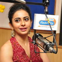 Rakul Preet Singh and Aadhi at Radio City Photos | Picture 1297621