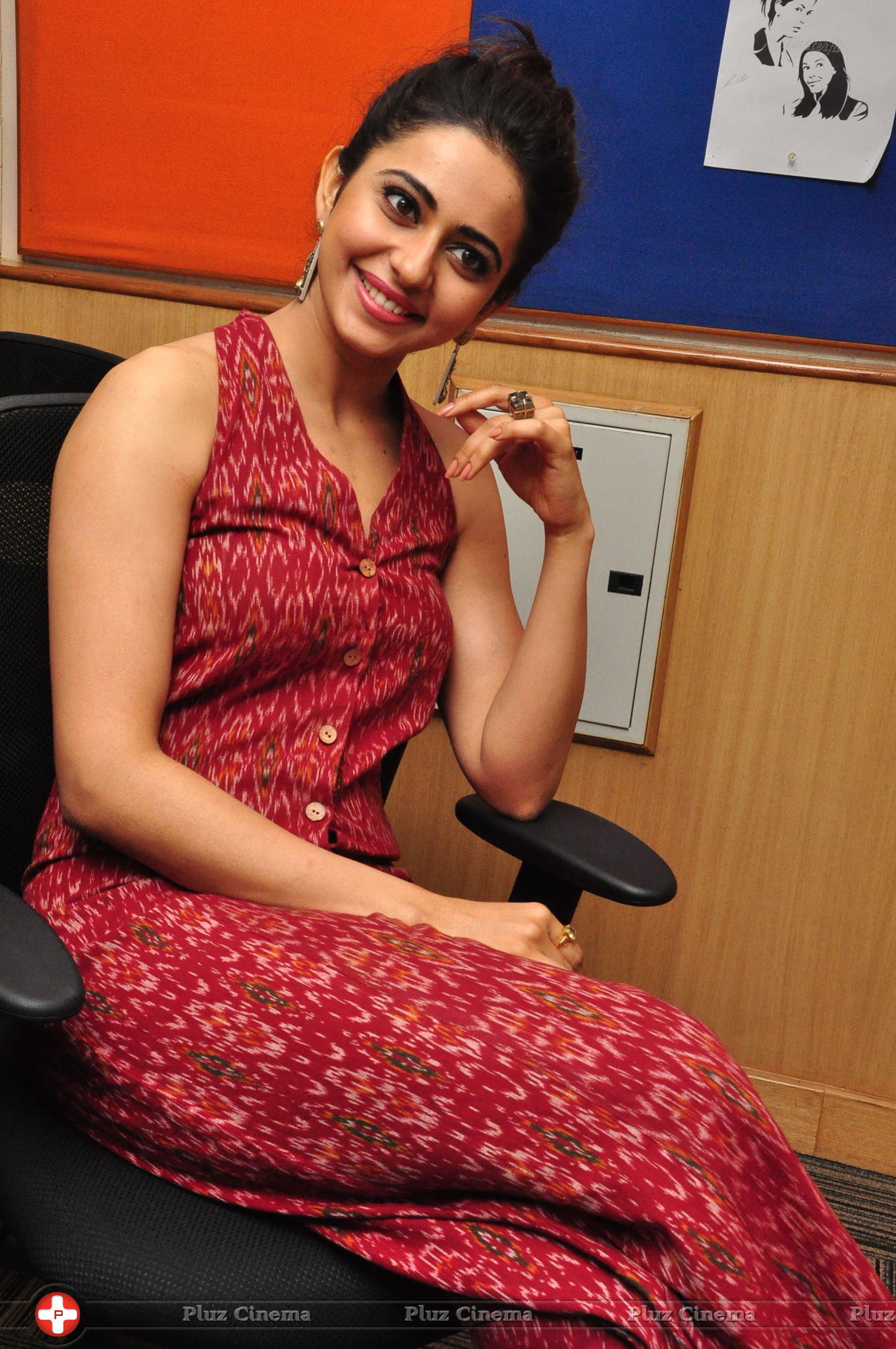 Rakul Preet Singh and Aadhi at Radio City Photos | Picture 1297645