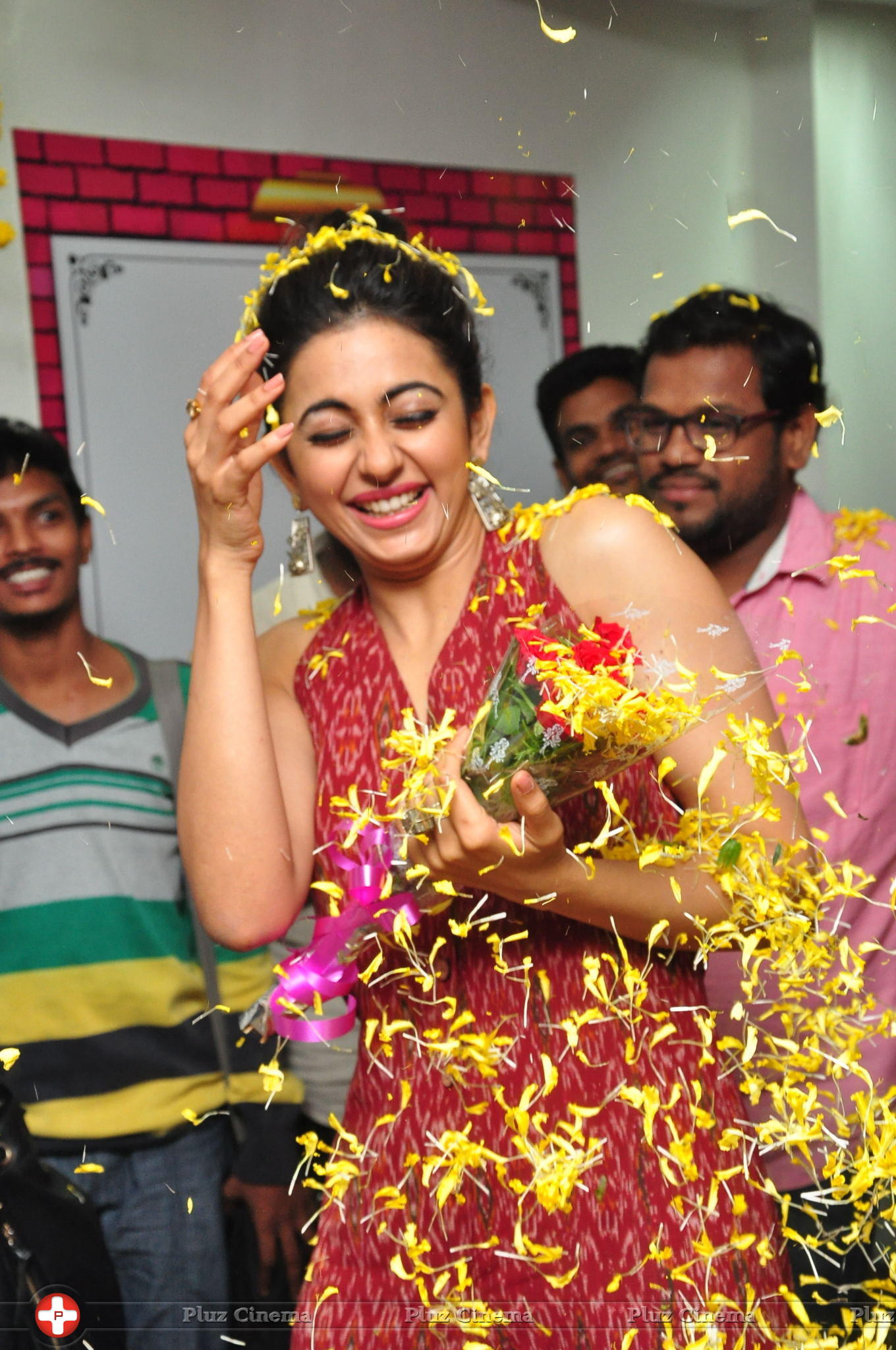 Rakul Preet Singh and Aadhi at Radio City Photos | Picture 1297666