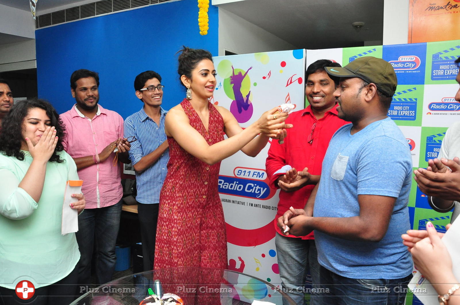 Rakul Preet Singh and Aadhi at Radio City Photos | Picture 1297755