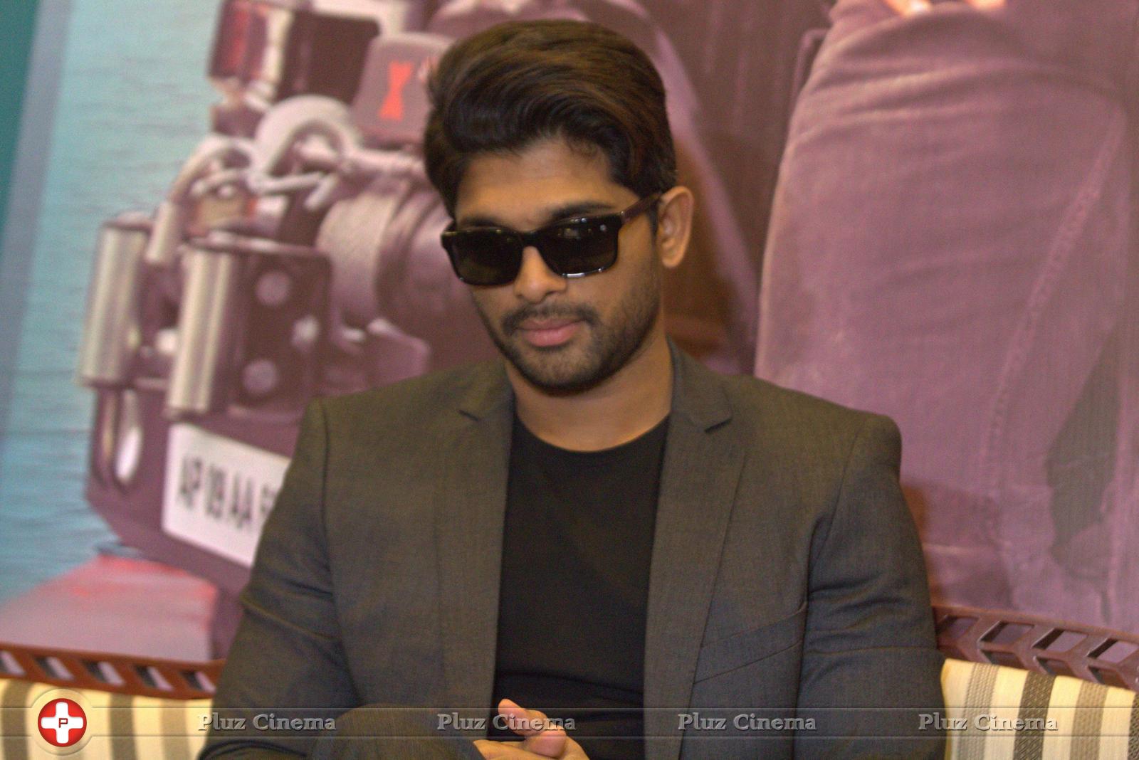 Allu Arjun at Sarrainodu Bangalore Press Meet Photos | Picture 1298432