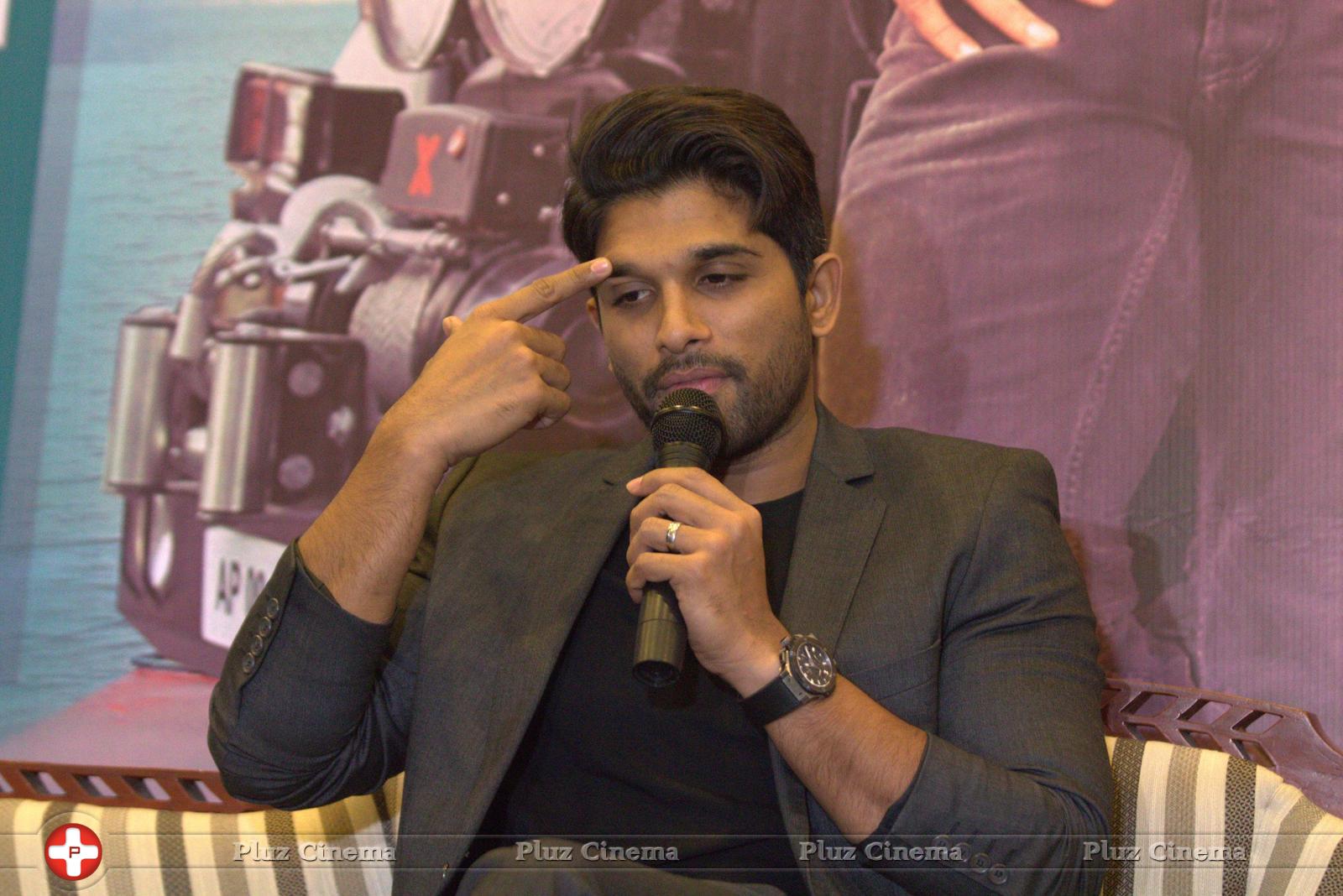 Allu Arjun at Sarrainodu Bangalore Press Meet Photos | Picture 1298453