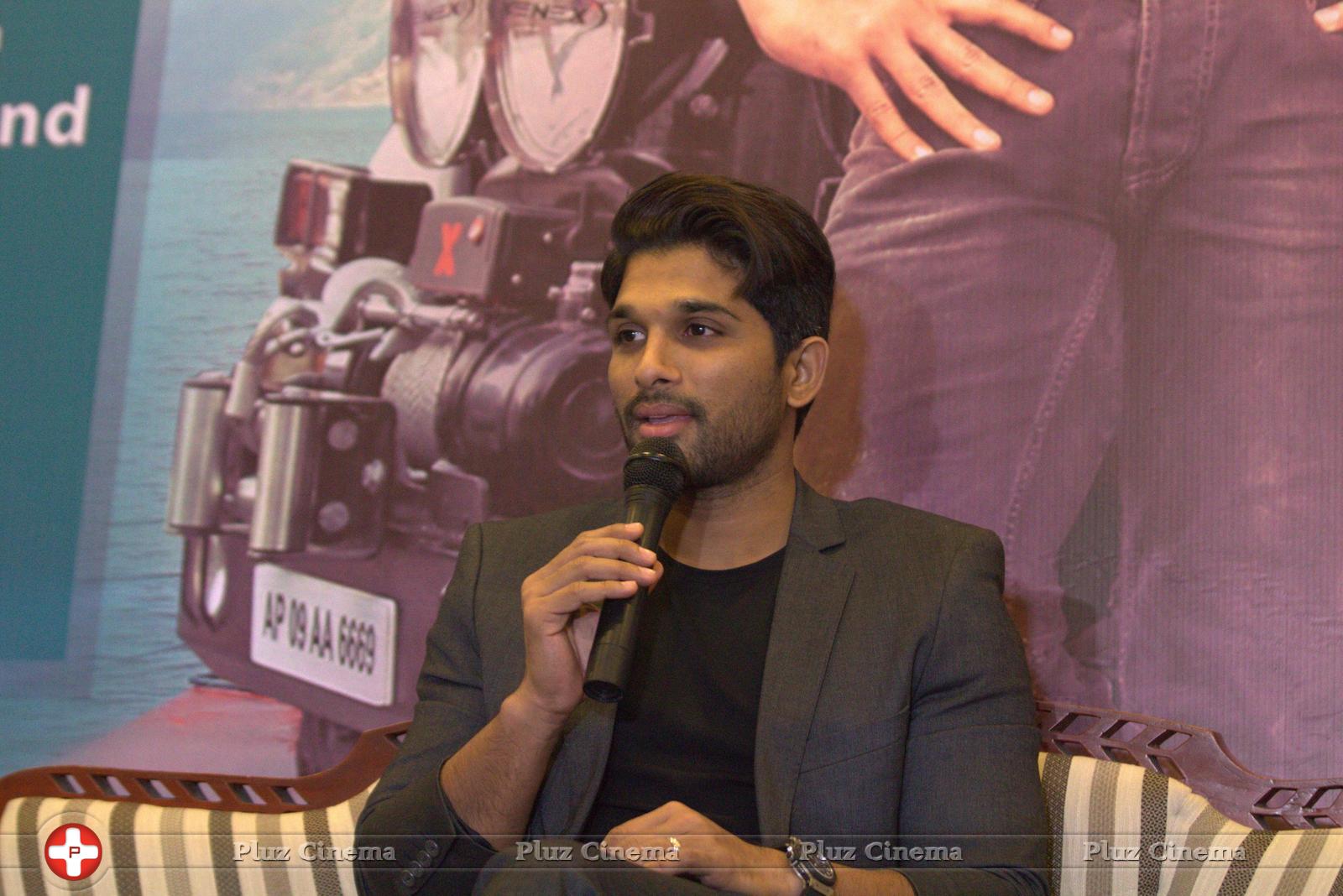 Allu Arjun at Sarrainodu Bangalore Press Meet Photos | Picture 1298460