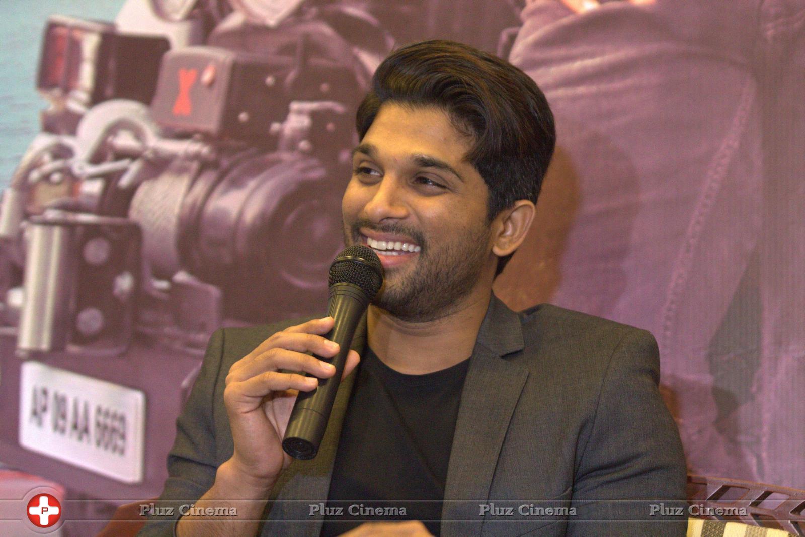 Allu Arjun at Sarrainodu Bangalore Press Meet Photos | Picture 1298476