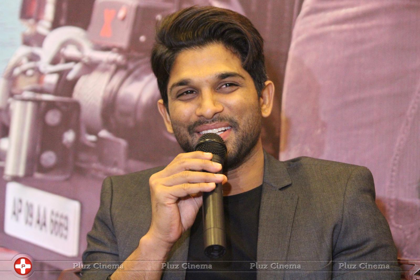 Allu Arjun at Sarrainodu Bangalore Press Meet Photos | Picture 1298497