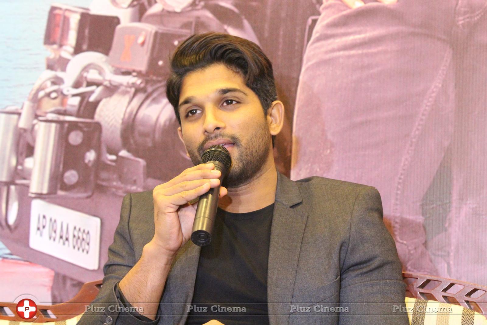 Allu Arjun at Sarrainodu Bangalore Press Meet Photos | Picture 1298499