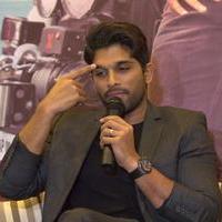 Allu Arjun at Sarrainodu Bangalore Press Meet Photos | Picture 1298453