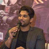 Allu Arjun at Sarrainodu Bangalore Press Meet Photos | Picture 1298474