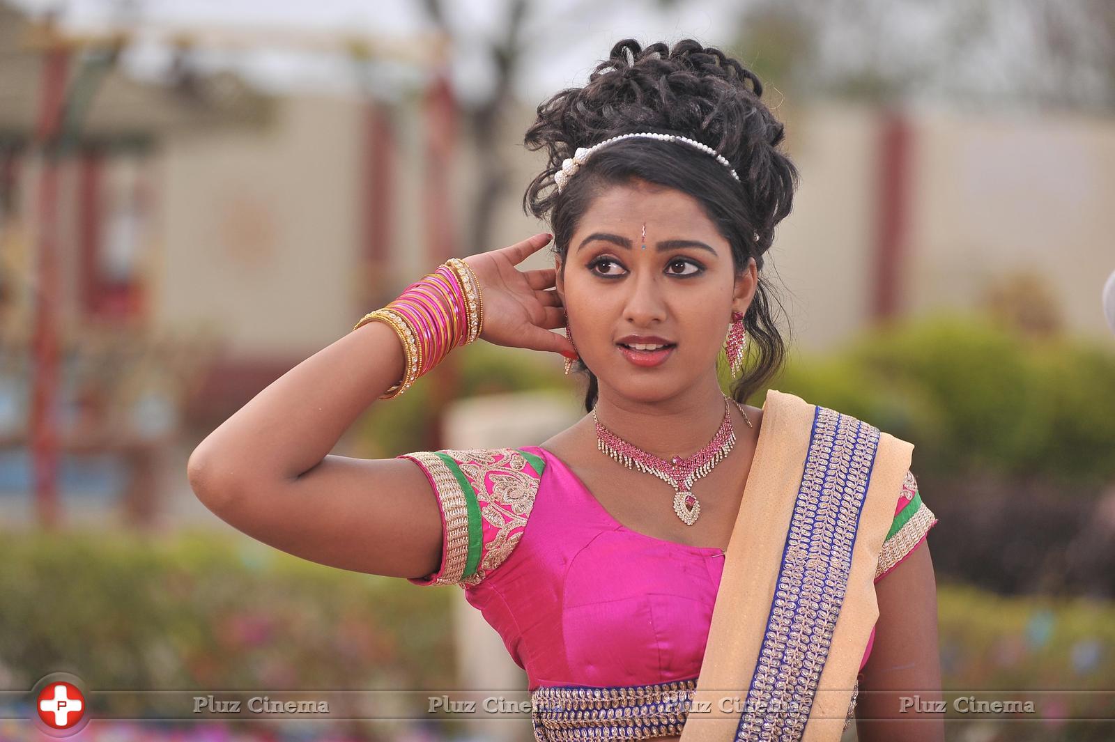 Aame Athadyithe Movie Stills | Picture 1302648