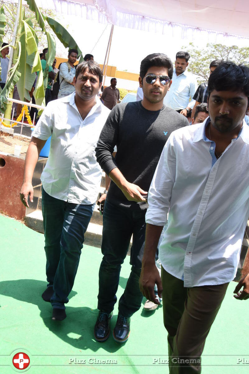 Allu Sirish New Movie Opening Stills | Picture 1302835