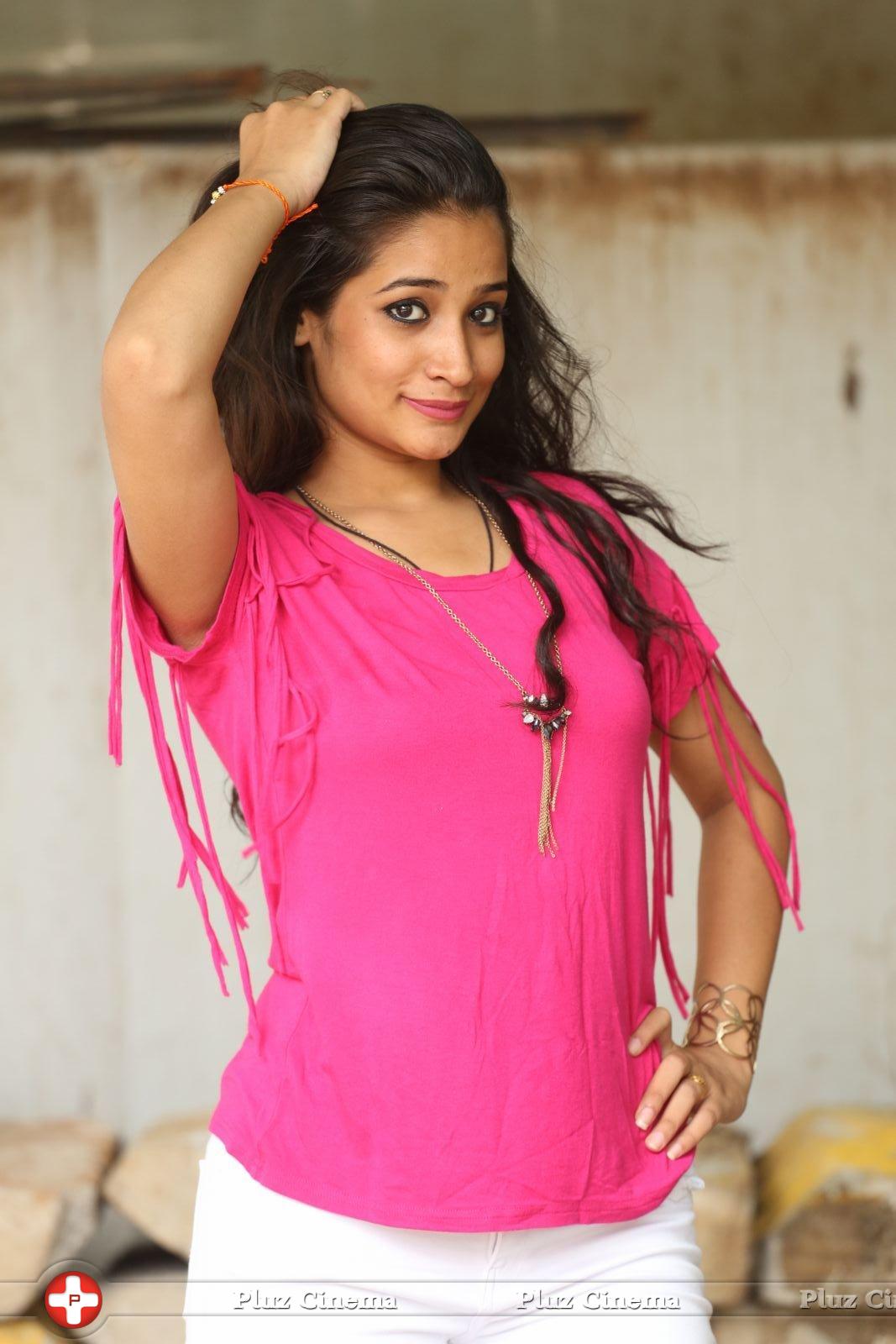 Santoshi New Stills | Picture 1388774