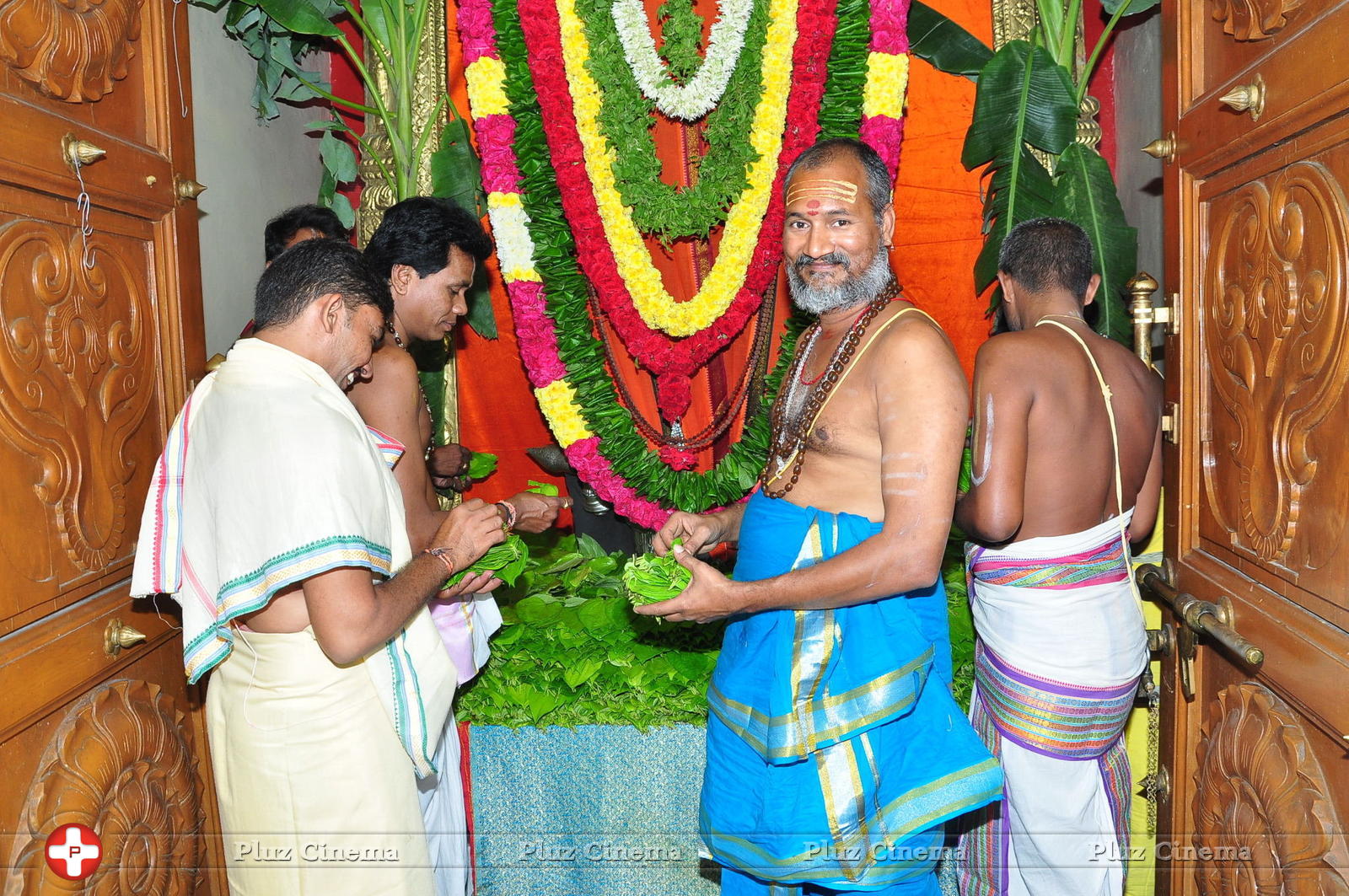 Chiranjeevi Birthday Celebrations at Film Nagar Temple | Picture 1395368