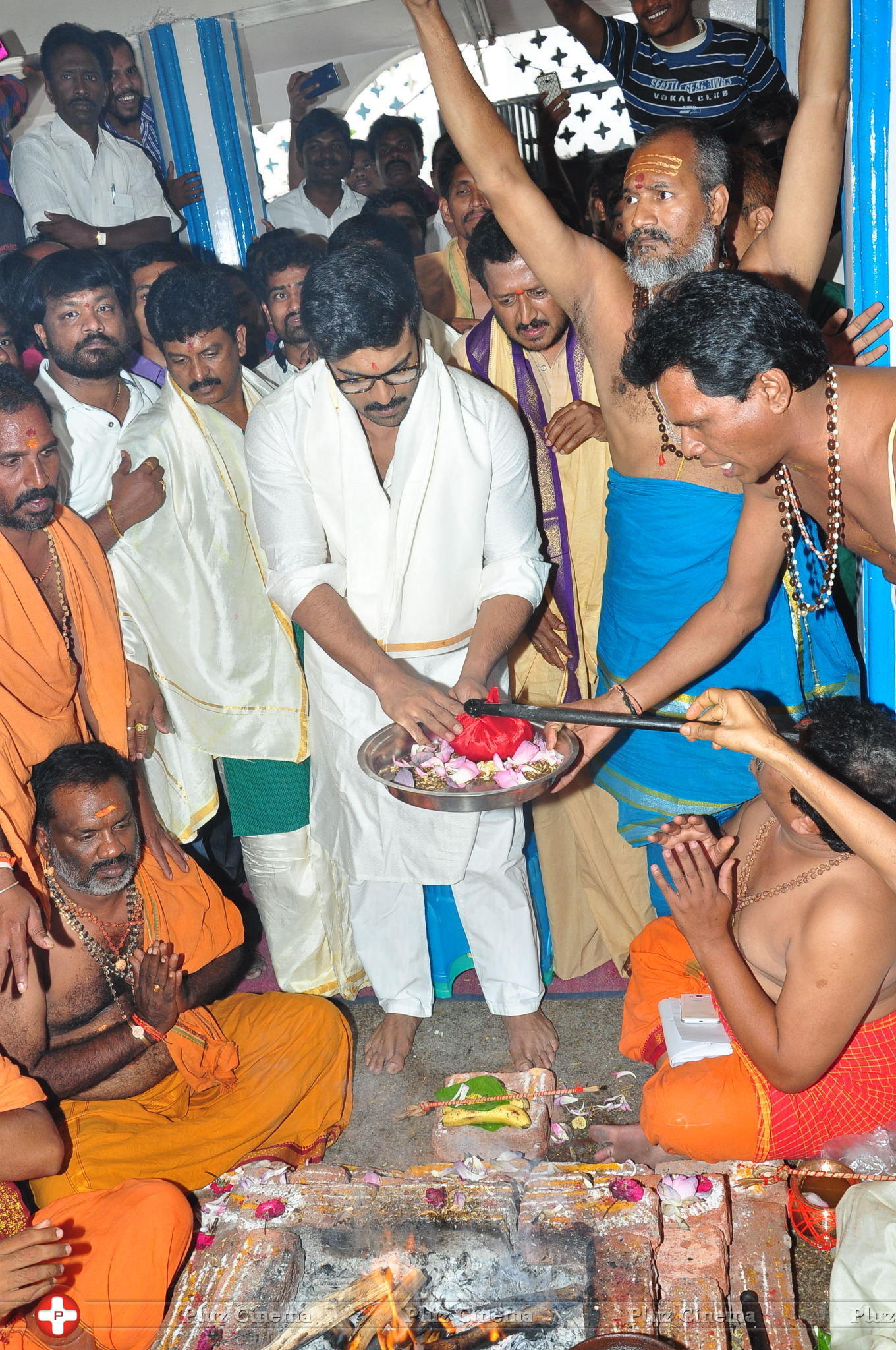 Chiranjeevi Birthday Celebrations at Film Nagar Temple | Picture 1395392