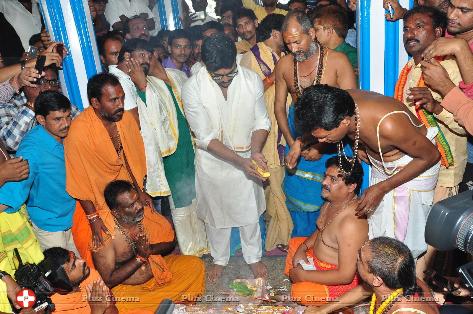 Chiranjeevi Birthday Celebrations at Film Nagar Temple | Picture 1395437