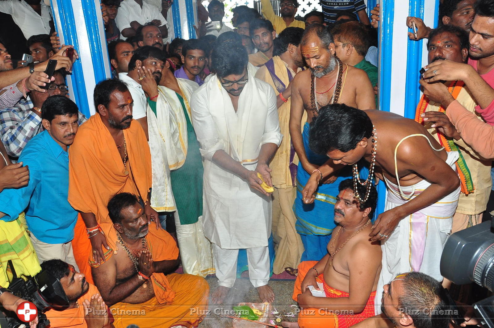 Chiranjeevi Birthday Celebrations at Film Nagar Temple | Picture 1395438