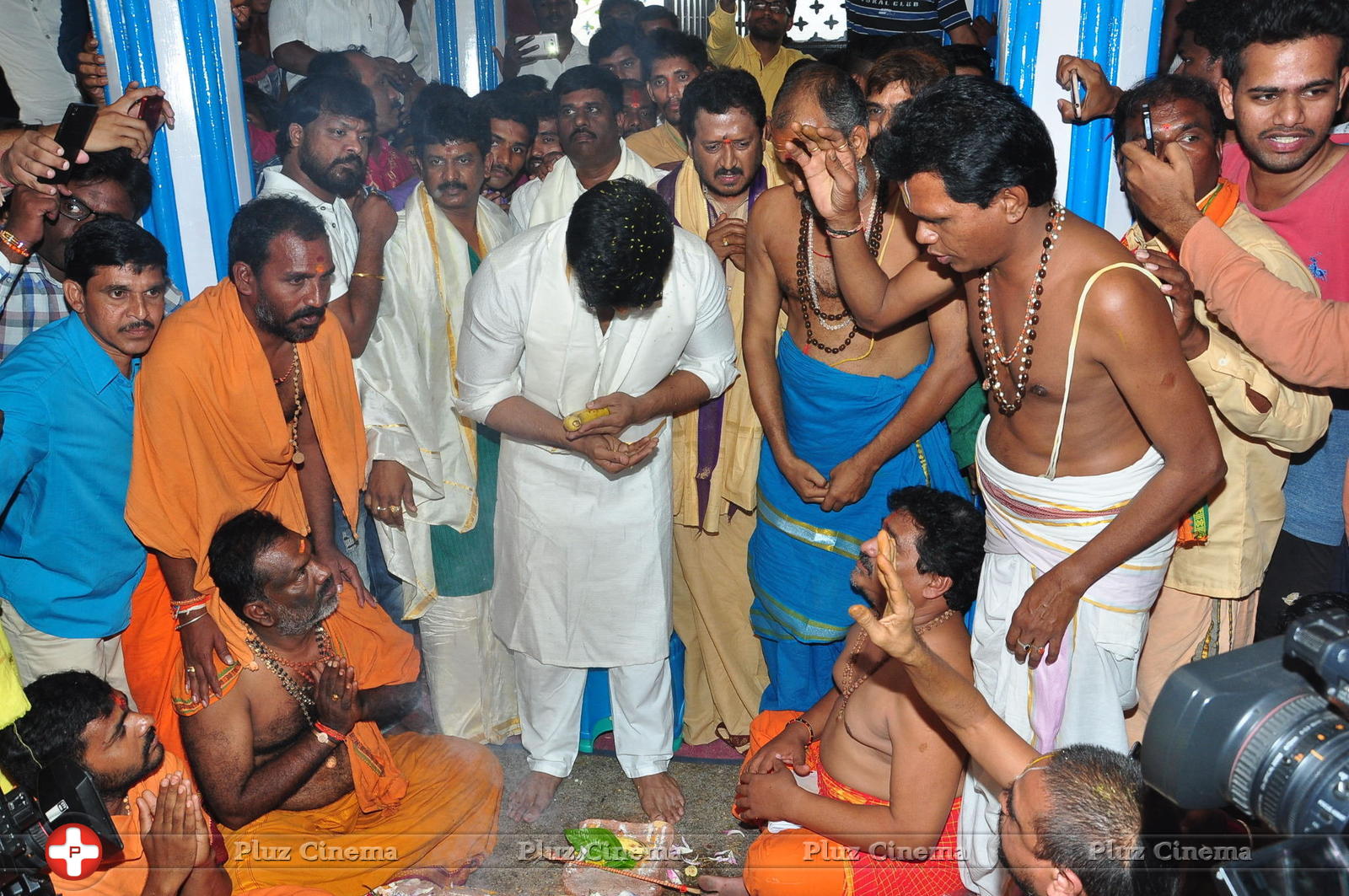 Chiranjeevi Birthday Celebrations at Film Nagar Temple | Picture 1395440