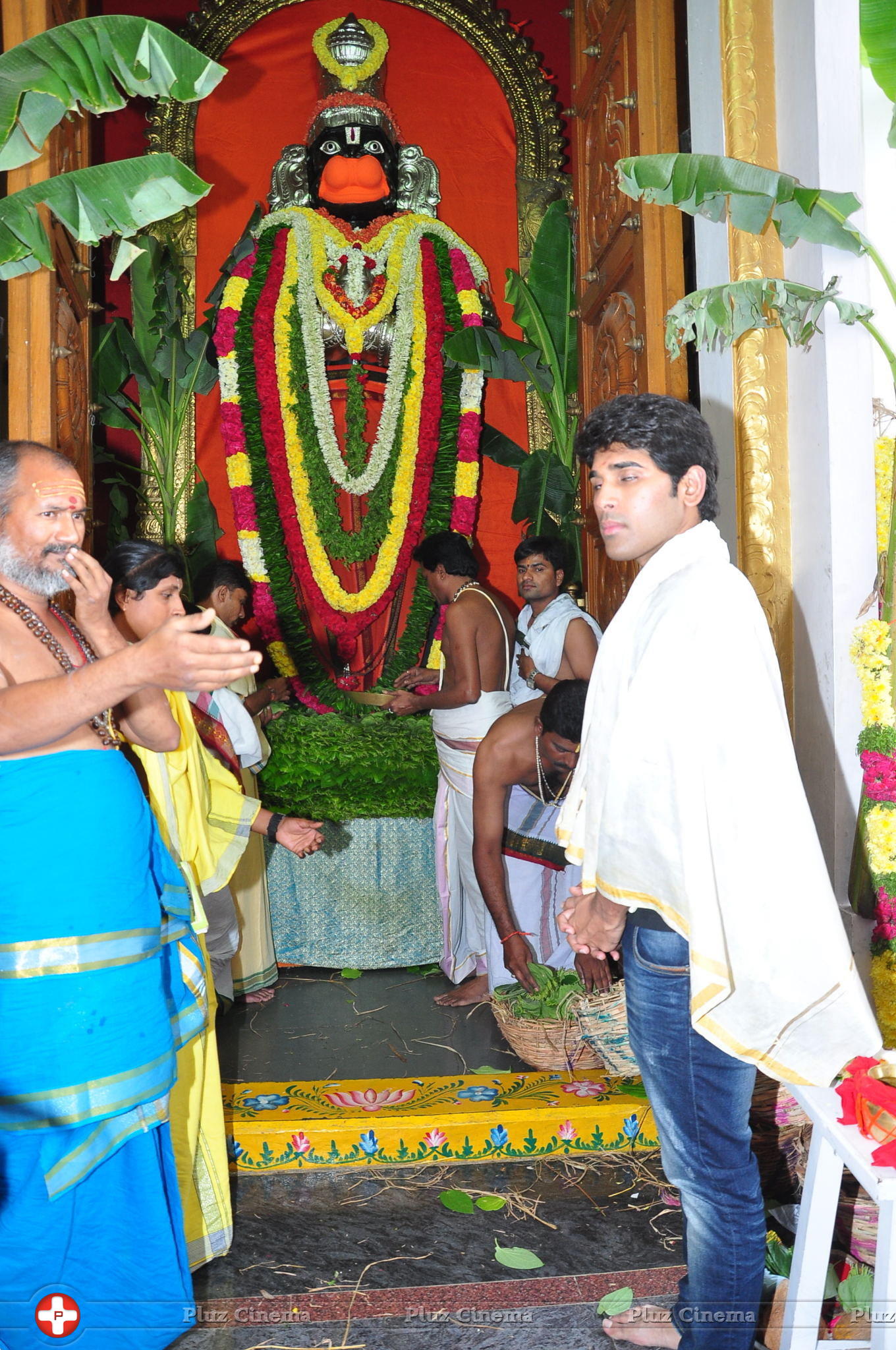 Chiranjeevi Birthday Celebrations at Film Nagar Temple | Picture 1395555