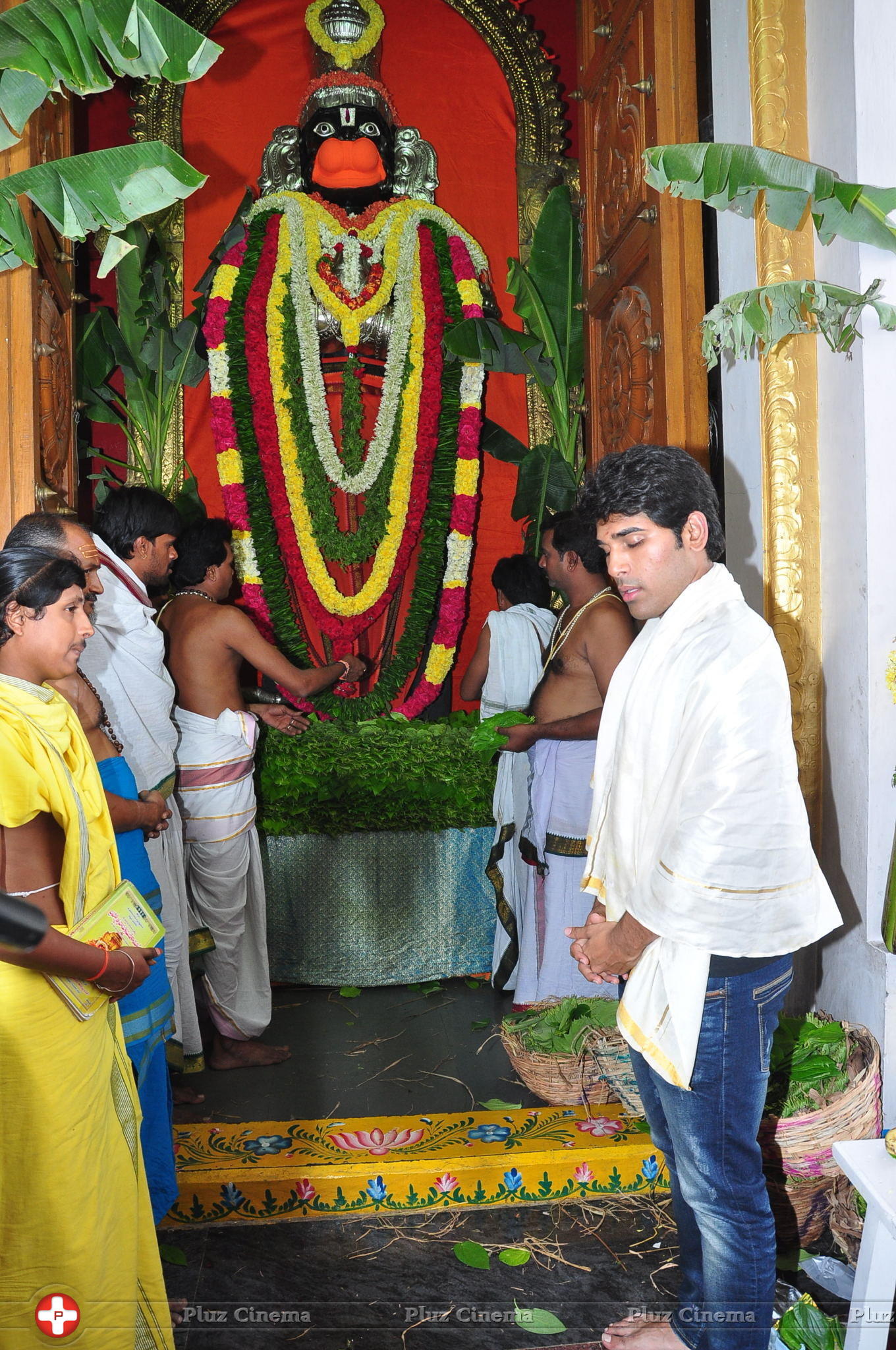 Chiranjeevi Birthday Celebrations at Film Nagar Temple | Picture 1395557