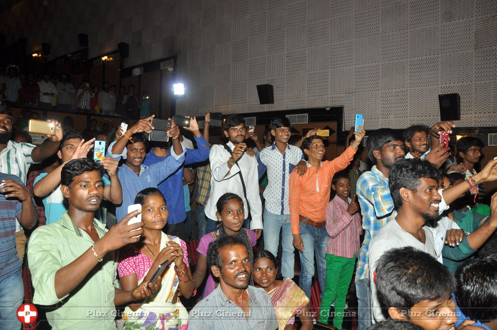 Chuttalabbai Movie Team at Bramarambha Theatre | Picture 1395908
