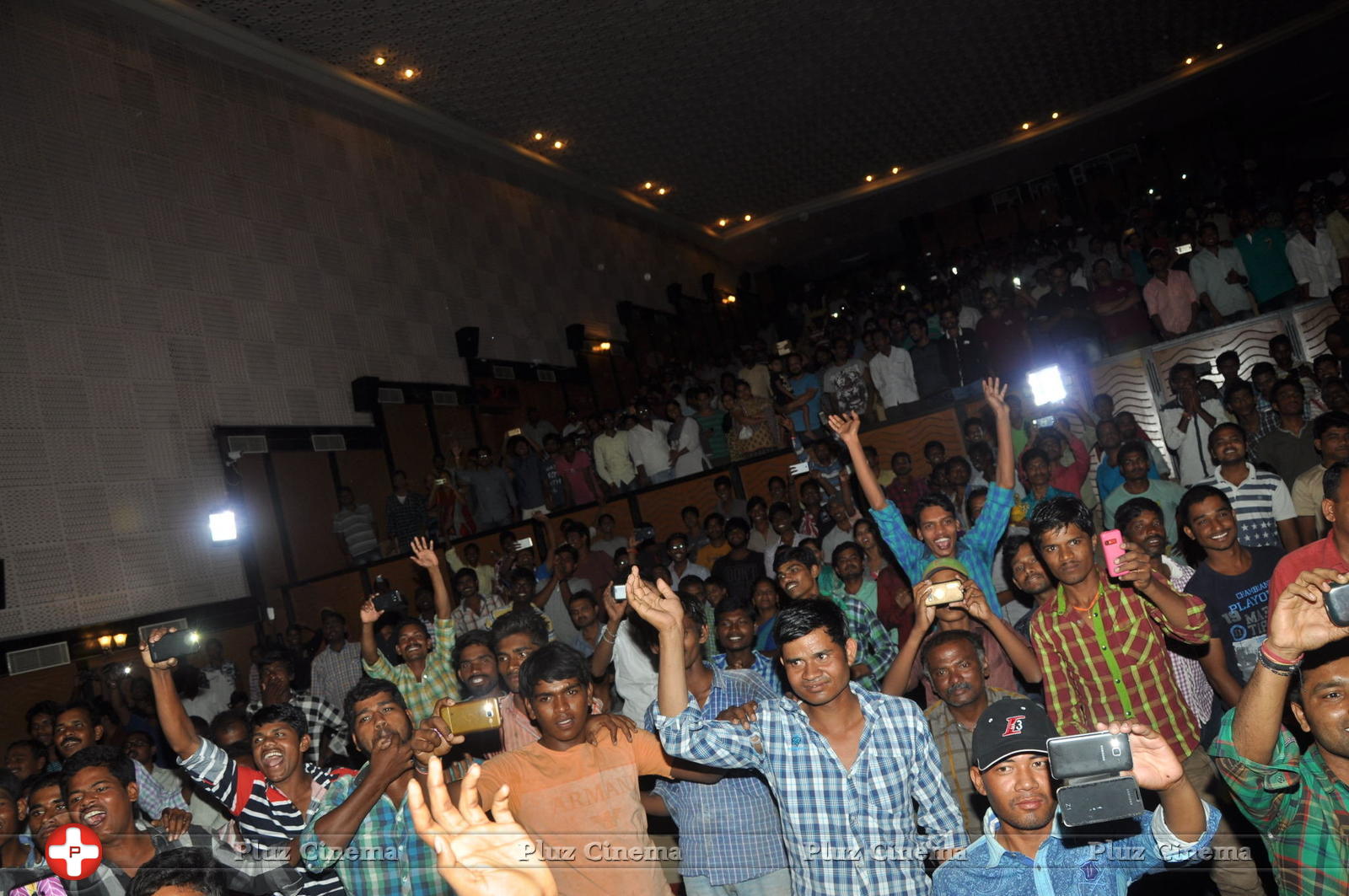 Chuttalabbai Movie Team at Bramarambha Theatre | Picture 1395912