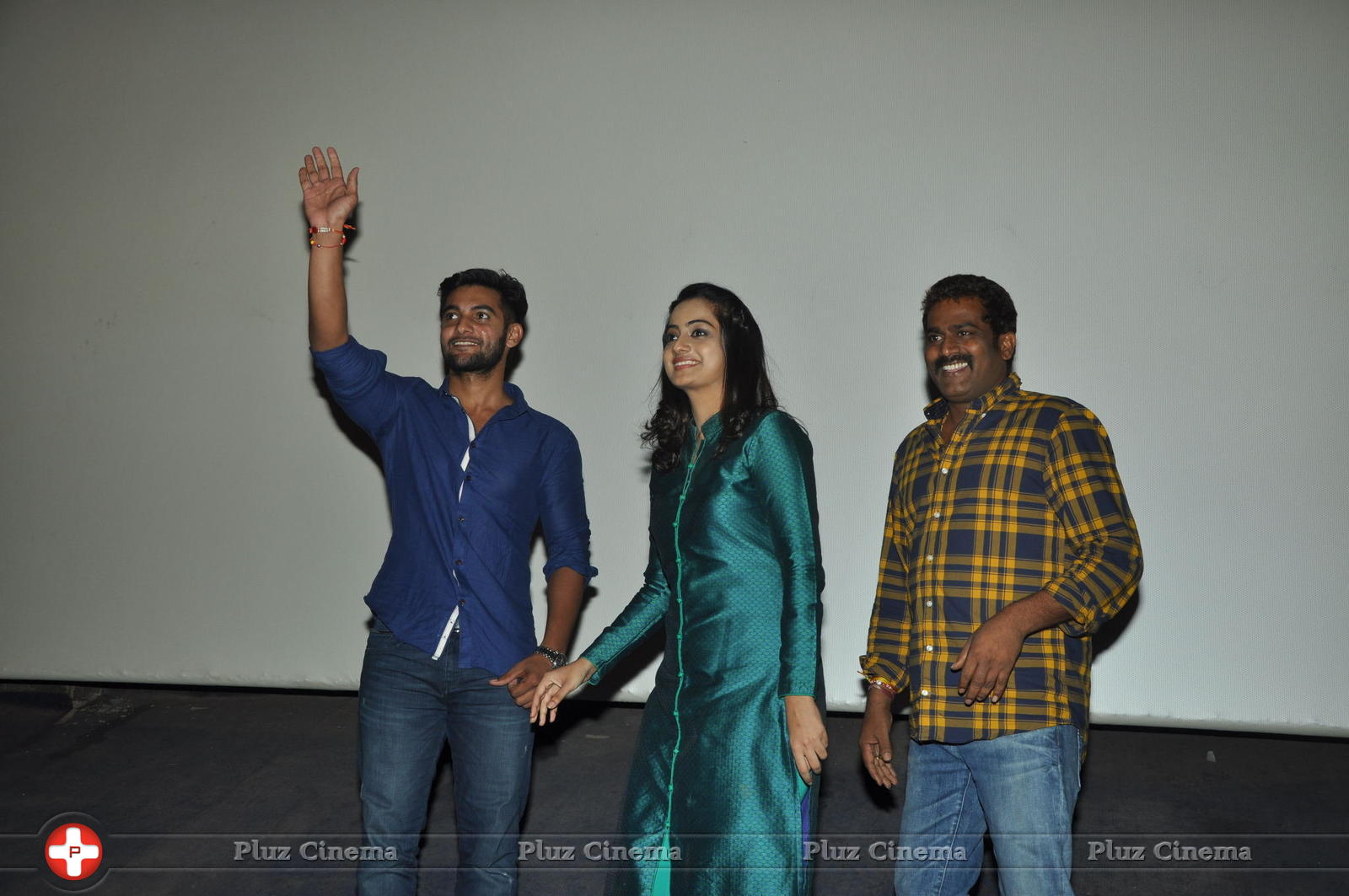 Chuttalabbai Movie Team at Chandra kala Theatre | Picture 1396012
