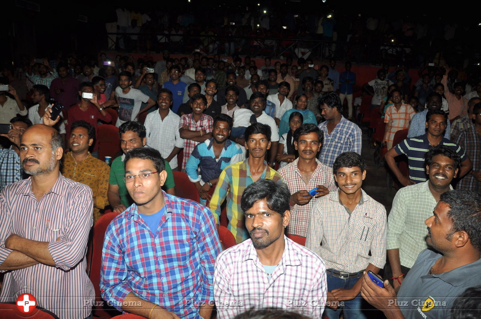 Chuttalabbai Movie Team at Chandra kala Theatre | Picture 1396028