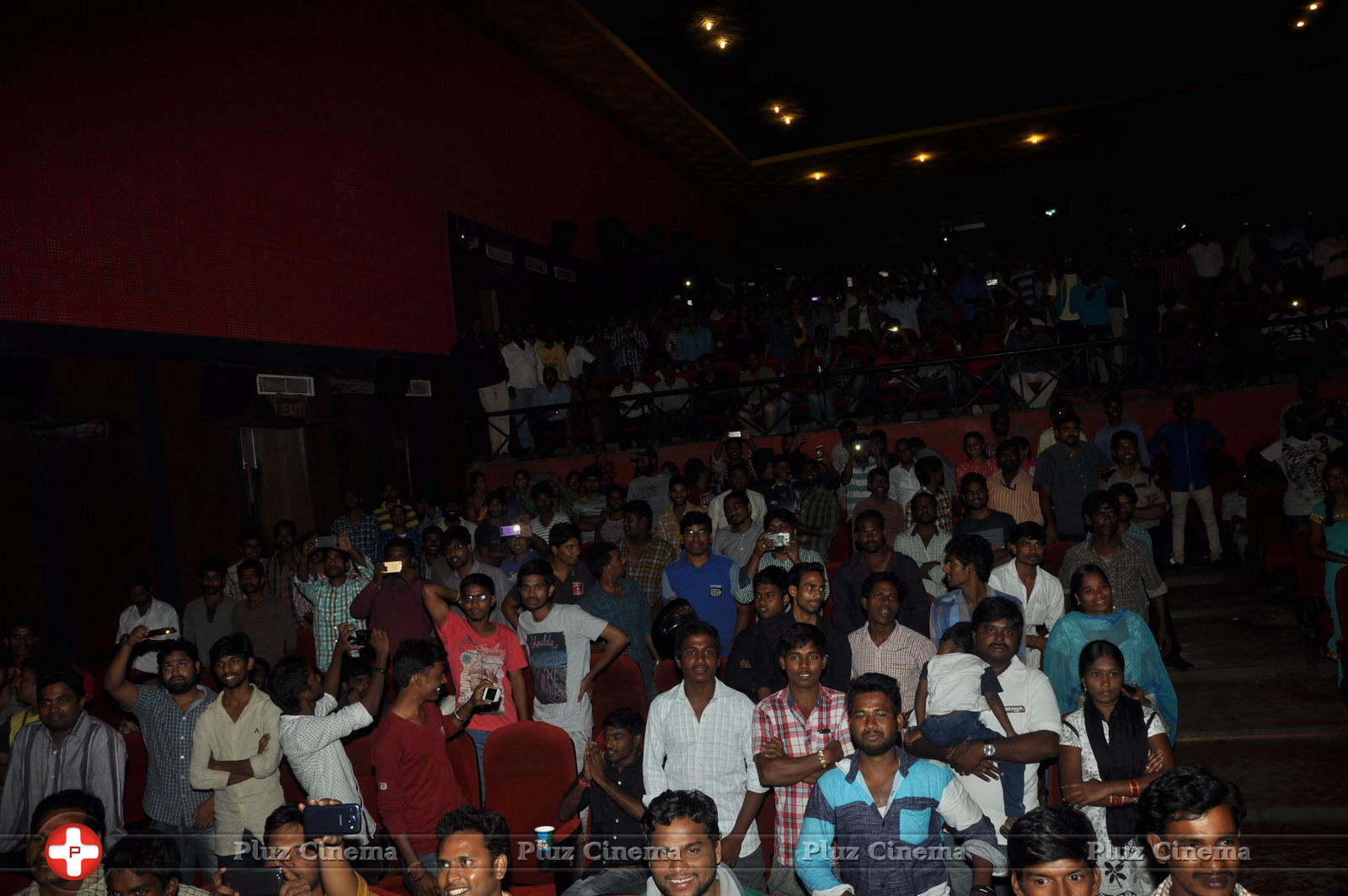 Chuttalabbai Movie Team at Chandra kala Theatre | Picture 1396033