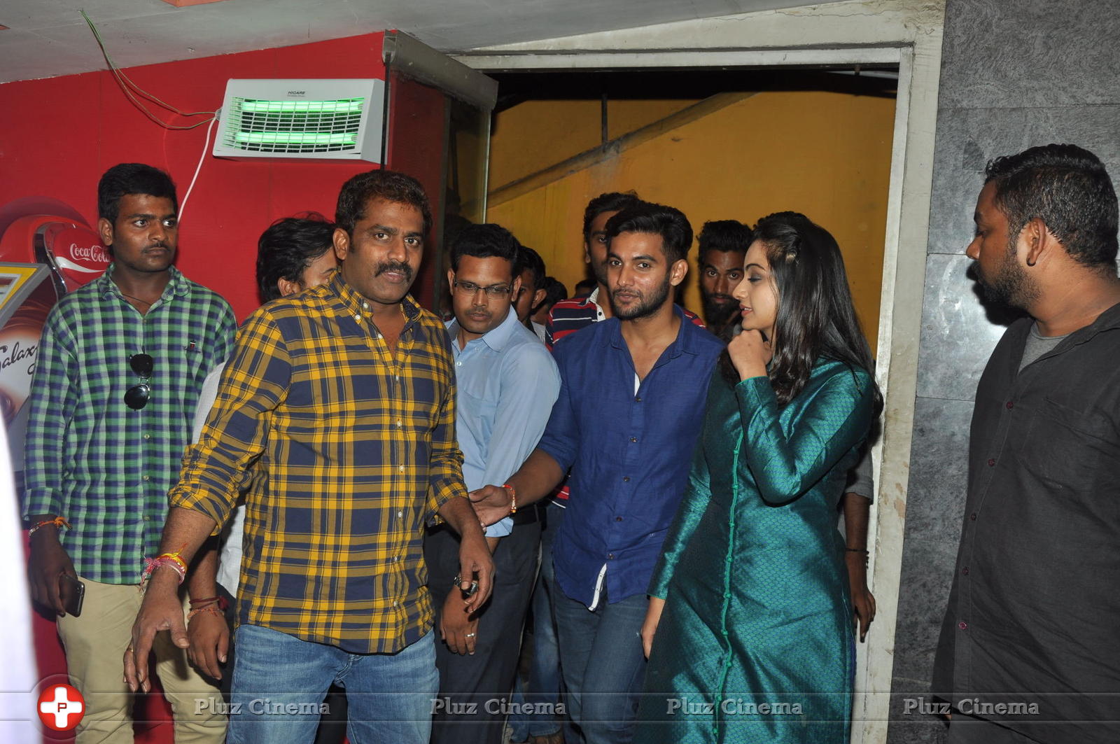 Chuttalabbai Movie Team at Chandra kala Theatre | Picture 1396035