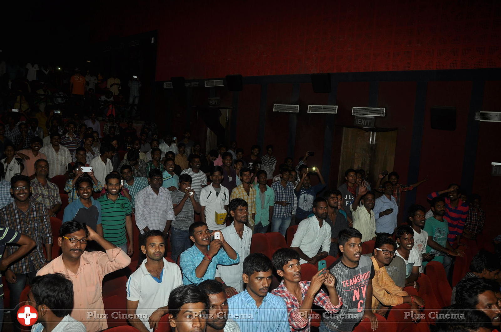 Chuttalabbai Movie Team at Chandra kala Theatre | Picture 1396036