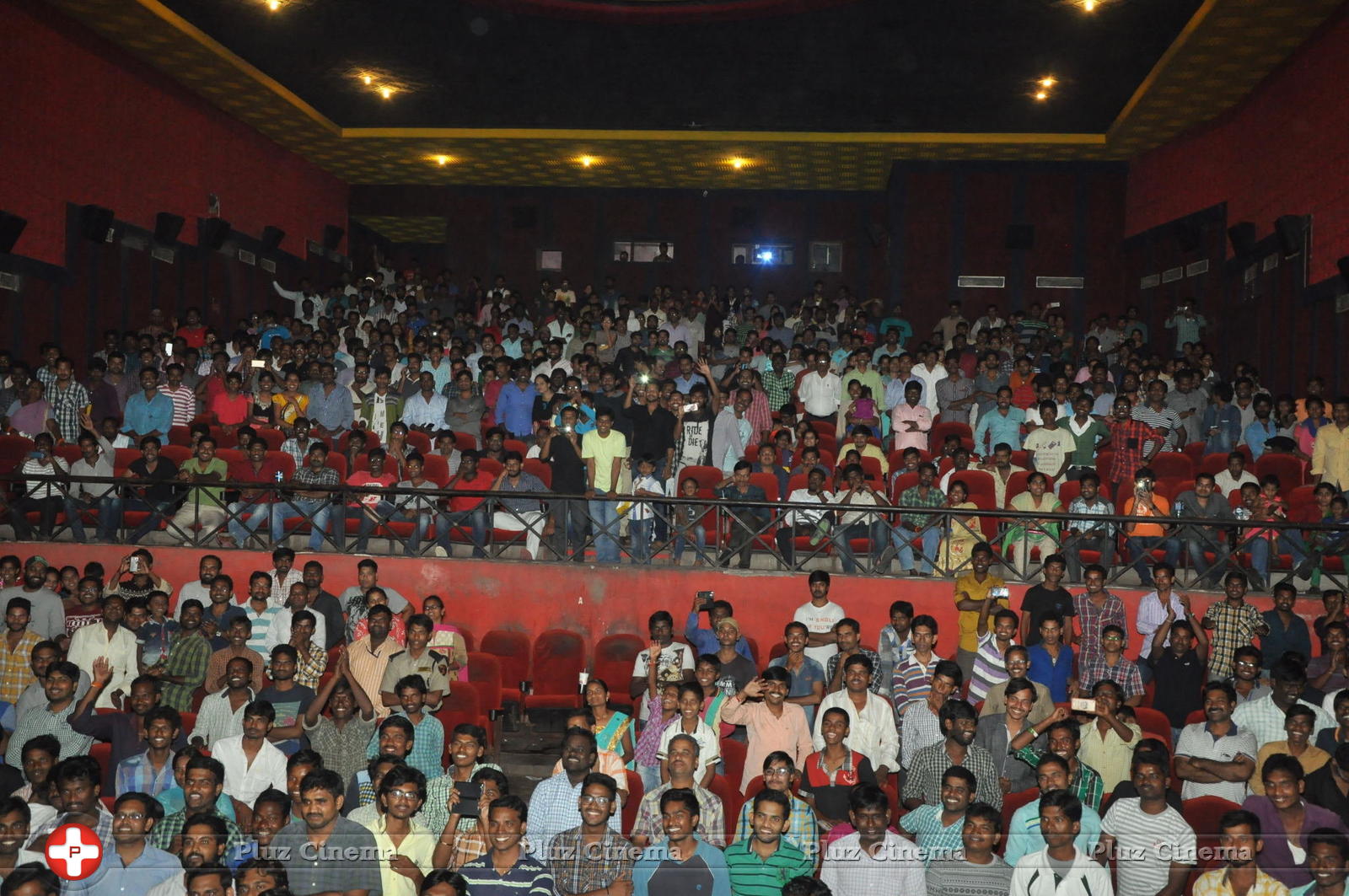 Chuttalabbai Movie Team at Chandra kala Theatre | Picture 1396061