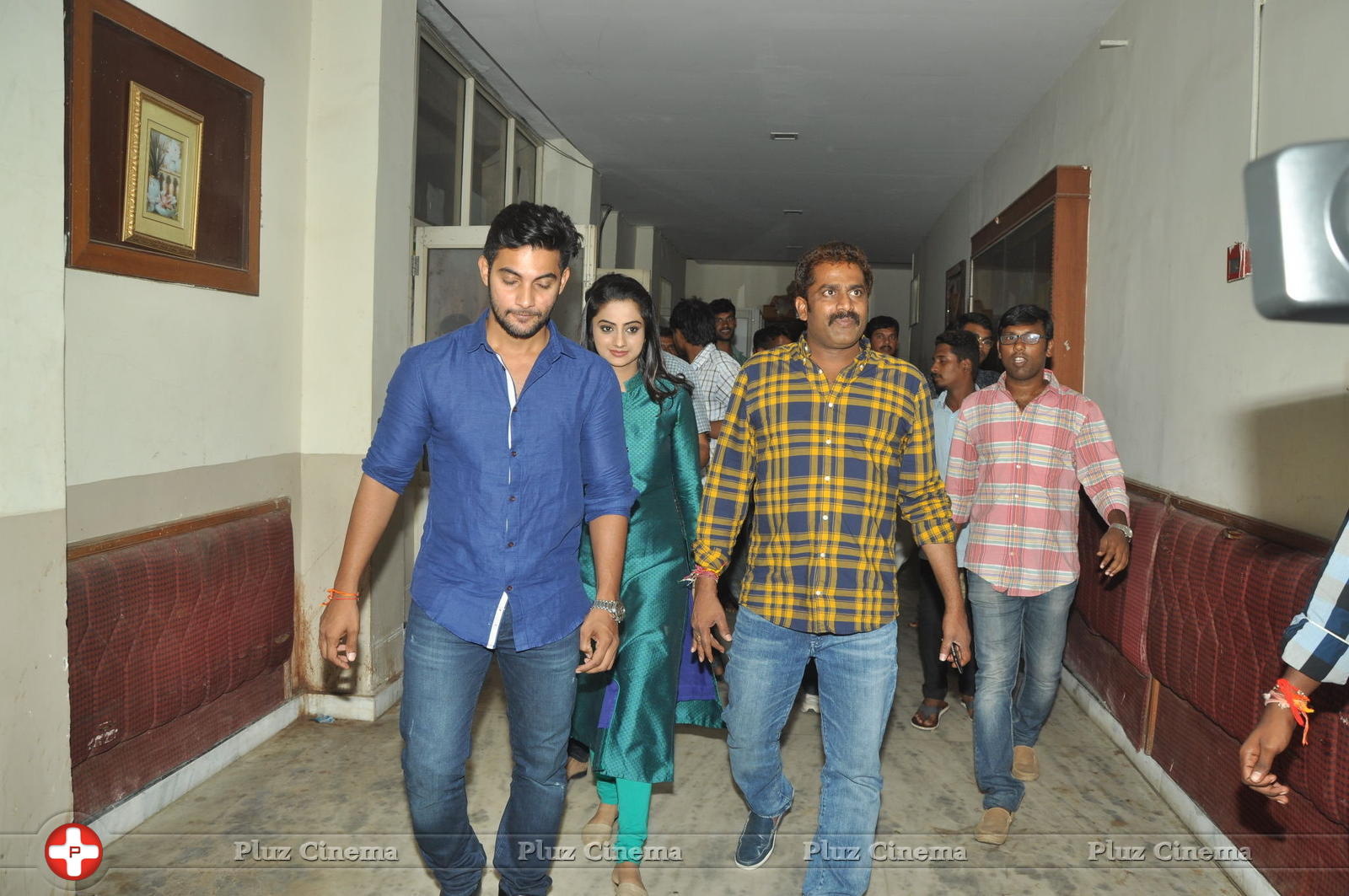 Chuttalabbai Movie Team at Sri Mayuri | Picture 1396101