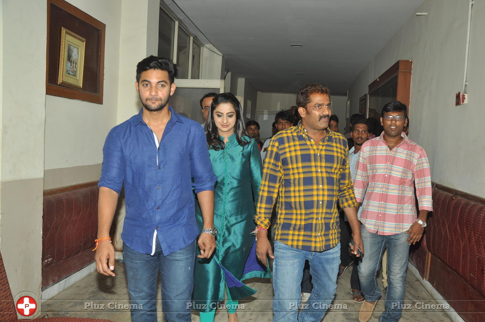 Chuttalabbai Movie Team at Sri Mayuri | Picture 1396102