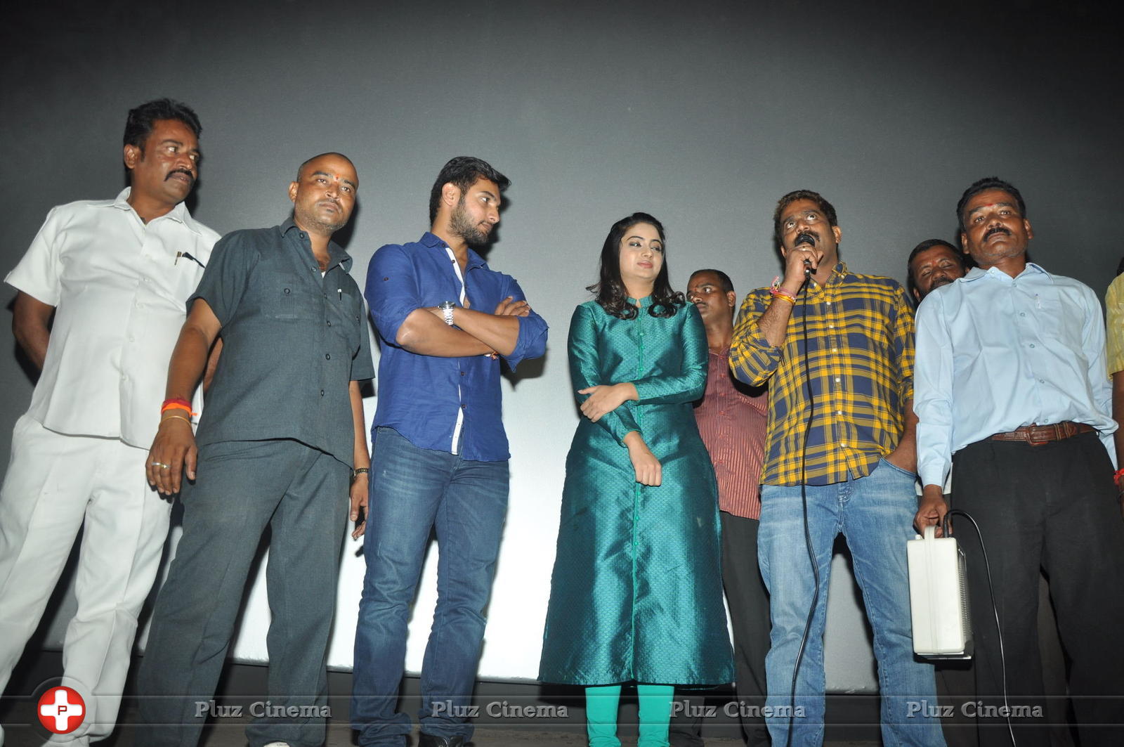 Chuttalabbai Movie Team at Sri Mayuri | Picture 1396120