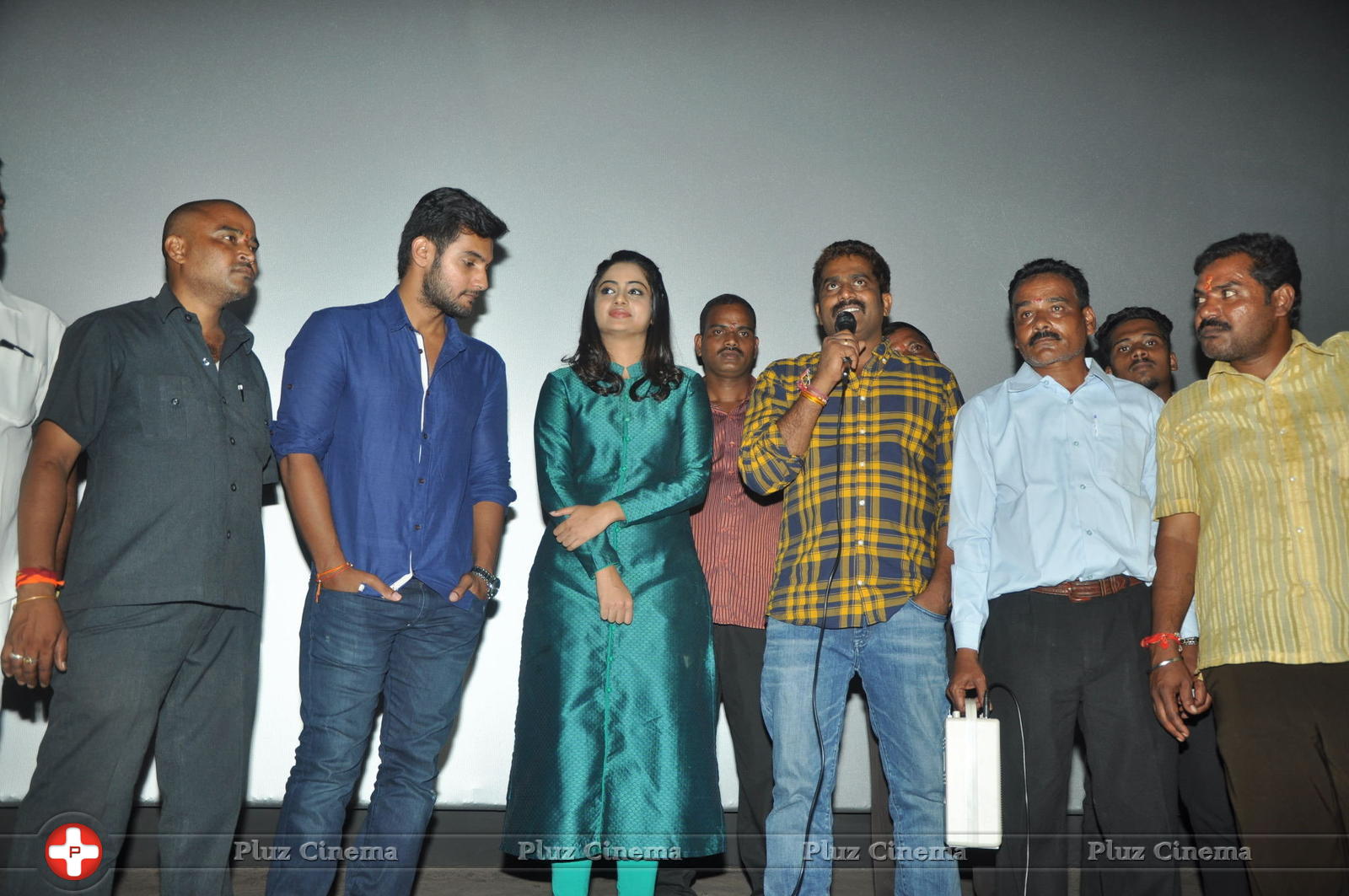 Chuttalabbai Movie Team at Sri Mayuri | Picture 1396130
