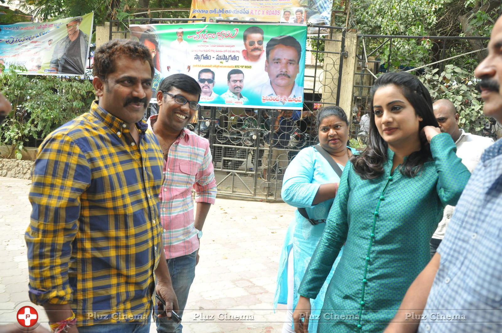 Chuttalabbai Movie Team at Sri Mayuri | Picture 1396166
