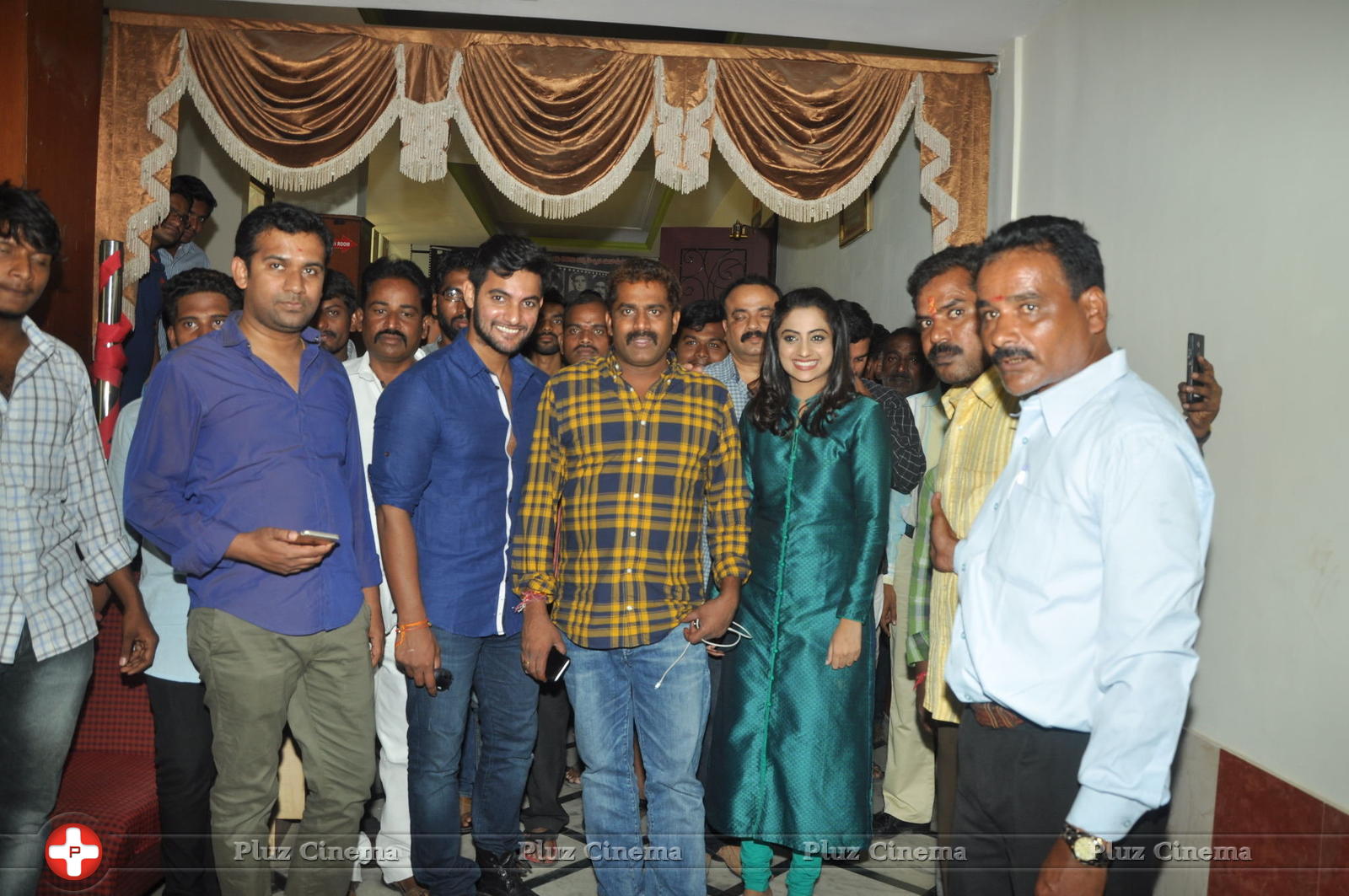 Chuttalabbai Movie Team at Sri Mayuri | Picture 1396231
