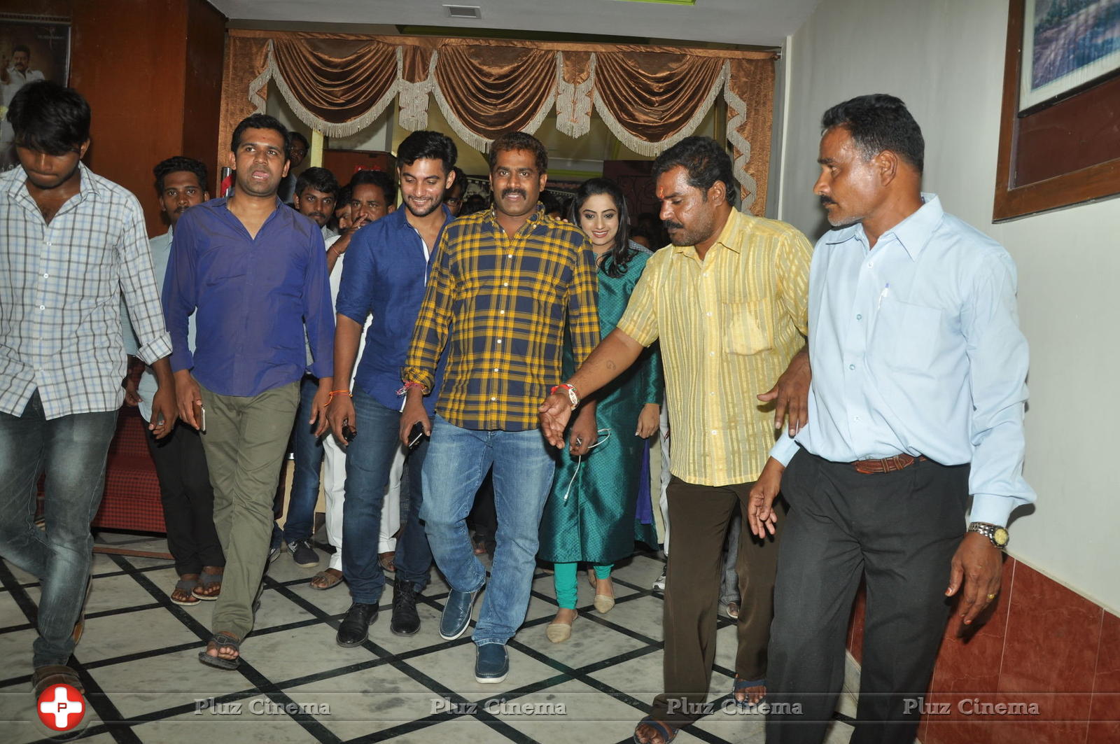 Chuttalabbai Movie Team at Sri Mayuri | Picture 1396237
