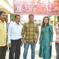 Chuttalabbai Movie Team at Sri Mayuri | Picture 1396115